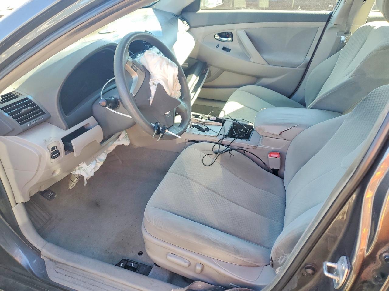 2007 Toyota Camry Le Gray vin: 4T1BE46K97U072582