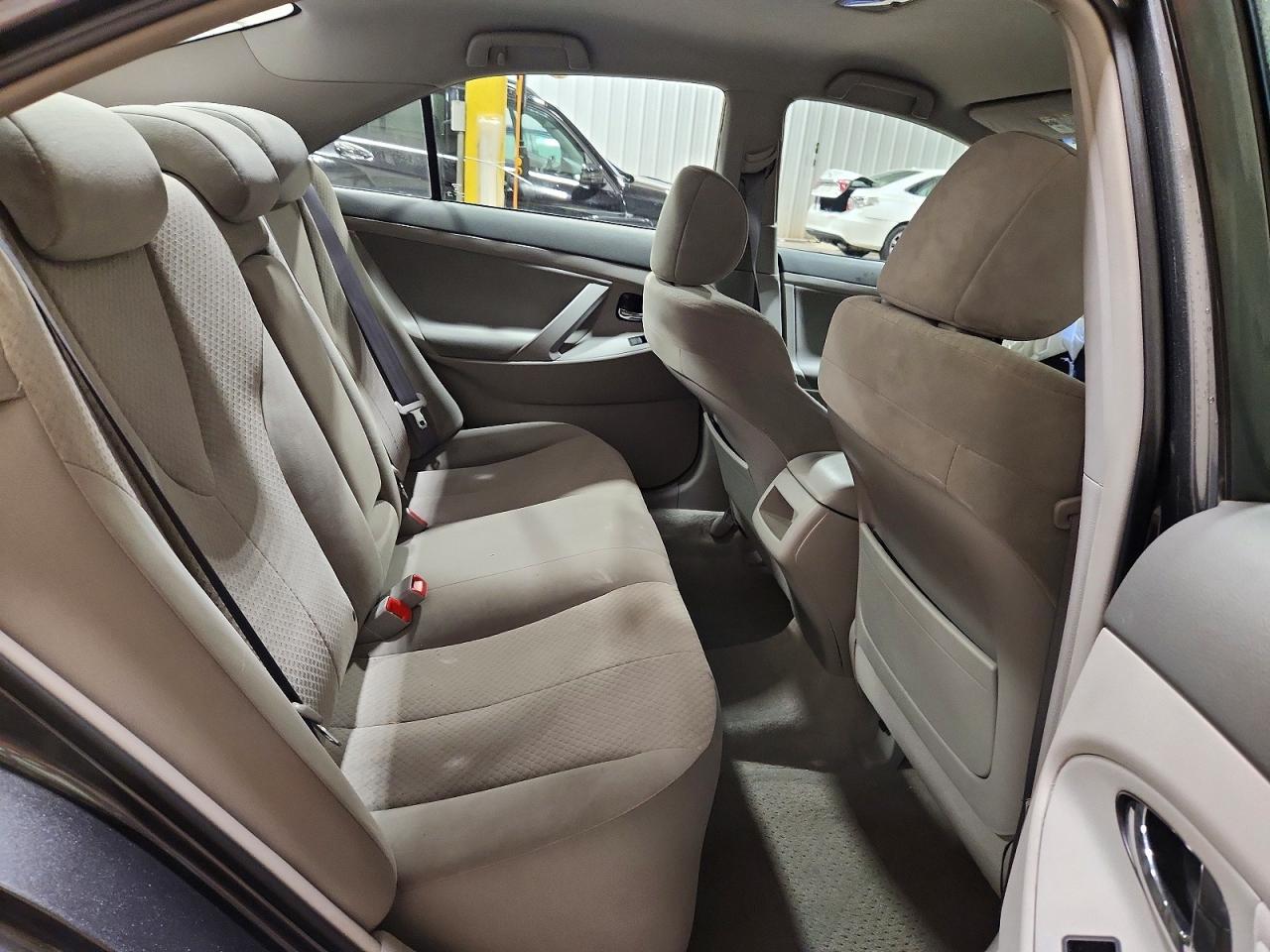2007 Toyota Camry Le Серый vin: 4T1BE46K97U080097