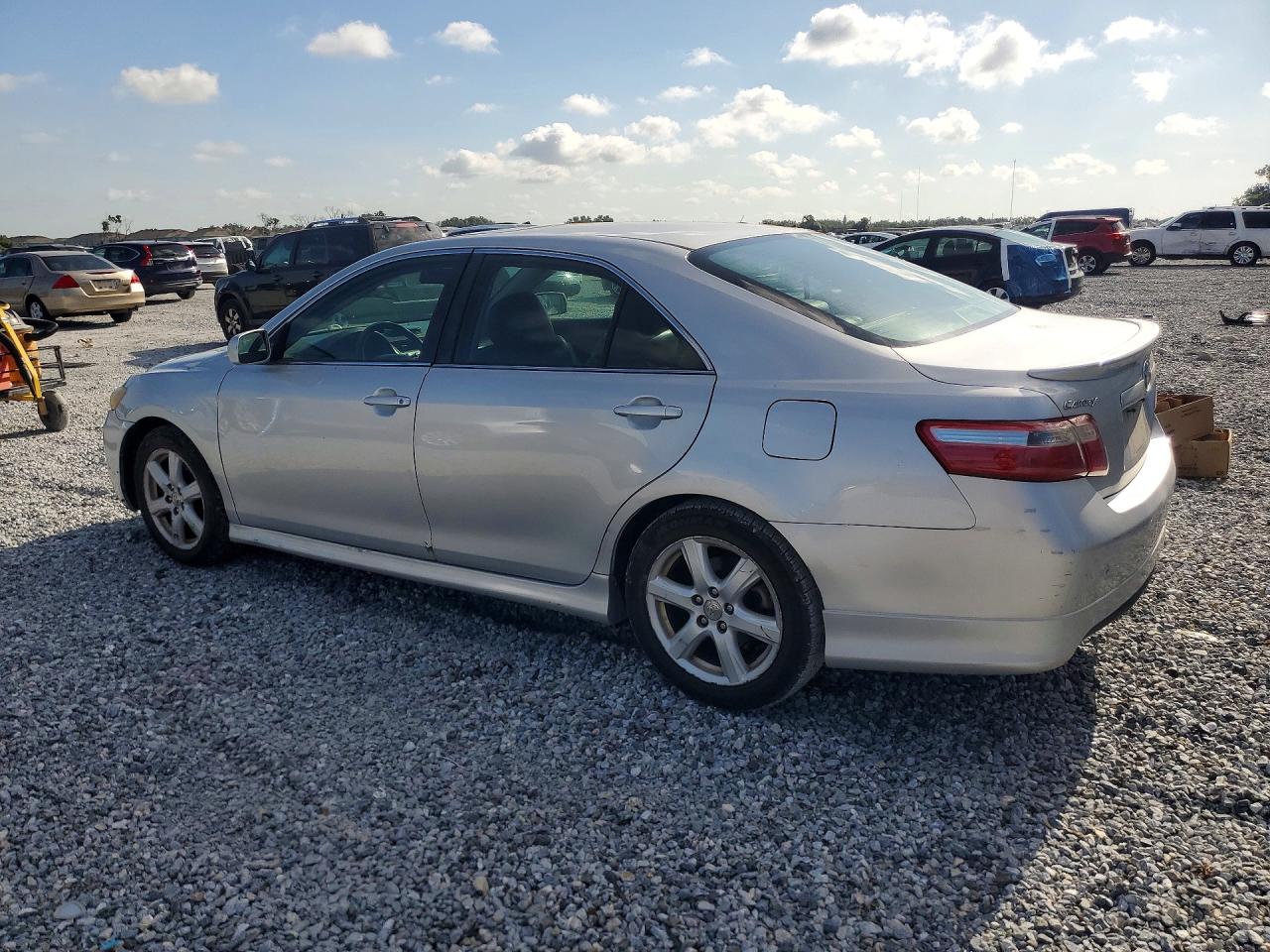 2007 Toyota Camry Se Silver vin: 4T1BE46K97U092315