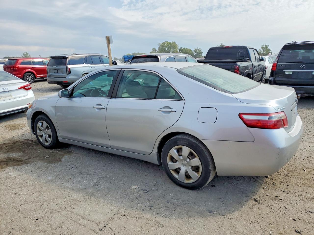 2007 Toyota Camry Le Silver vin: 4T1BE46K97U096879