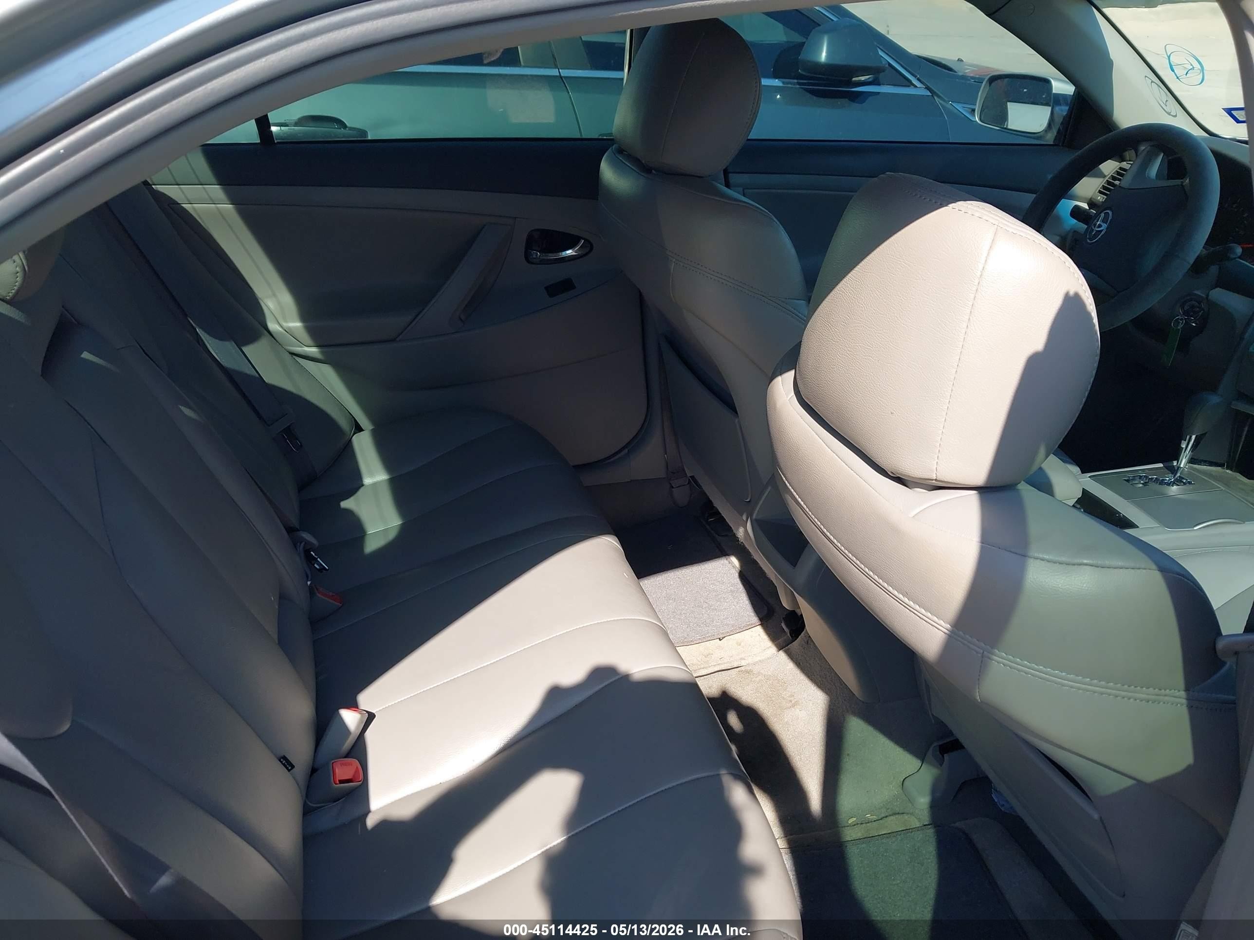2007 Toyota Camry Le Silver vin: 4T1BE46K97U099992