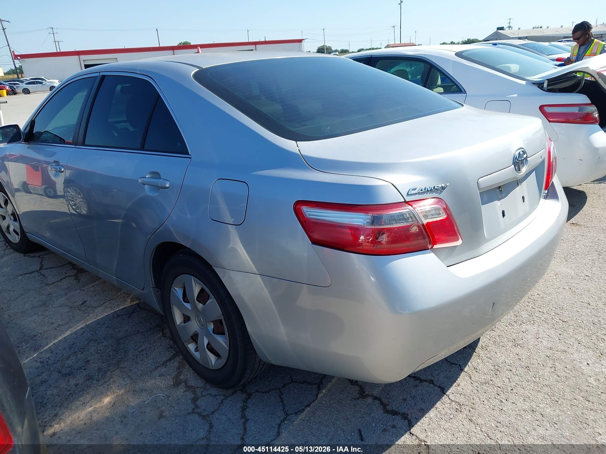 2007 Toyota Camry Le Silver vin: 4T1BE46K97U099992