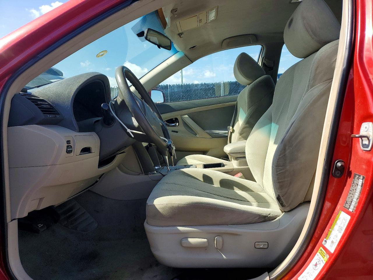2007 Toyota Camry Le Красный vin: 4T1BE46K97U121036