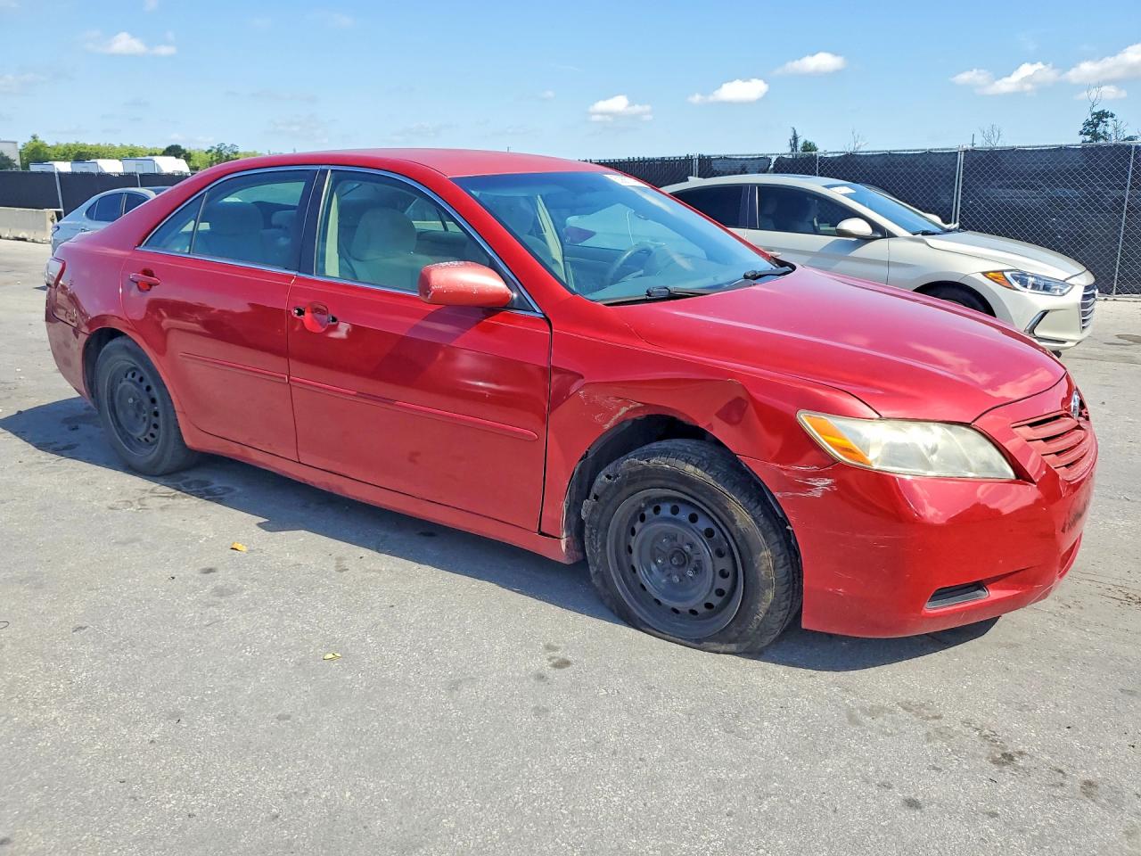 2007 Toyota Camry Le Красный vin: 4T1BE46K97U121036