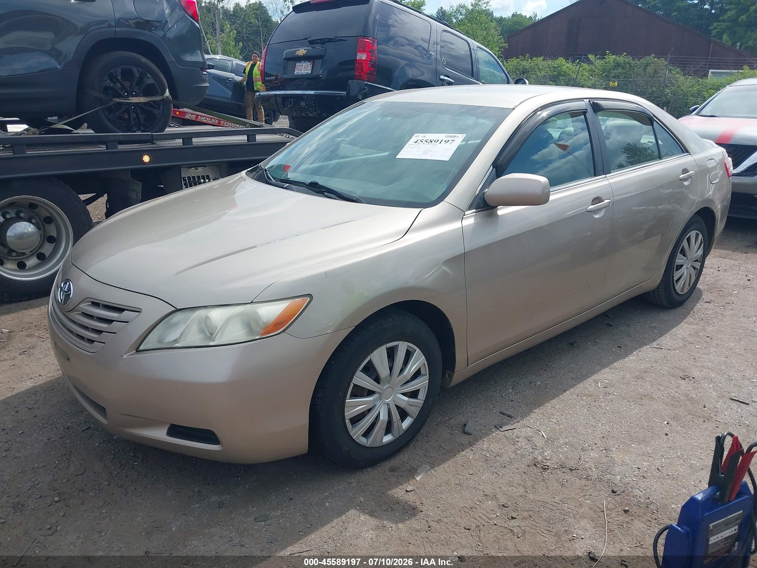 2007 Toyota Camry Le Gold vin: 4T1BE46K97U122767