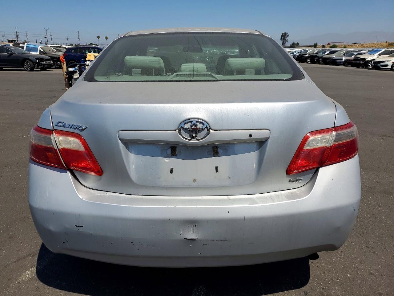 2007 Toyota Camry Ce Silver vin: 4T1BE46K97U165022