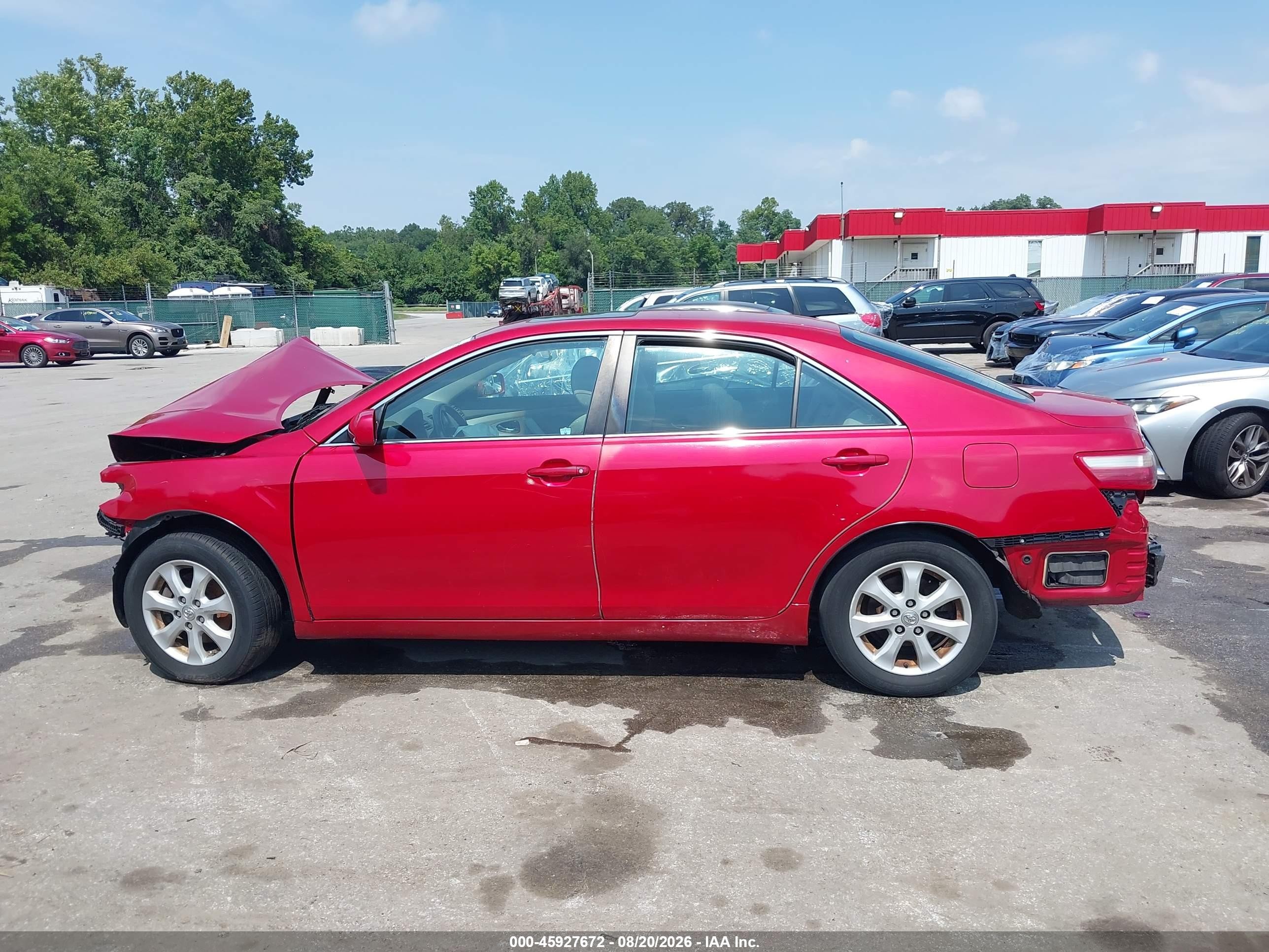 2007 Toyota Camry Le Red vin: 4T1BE46K97U174917