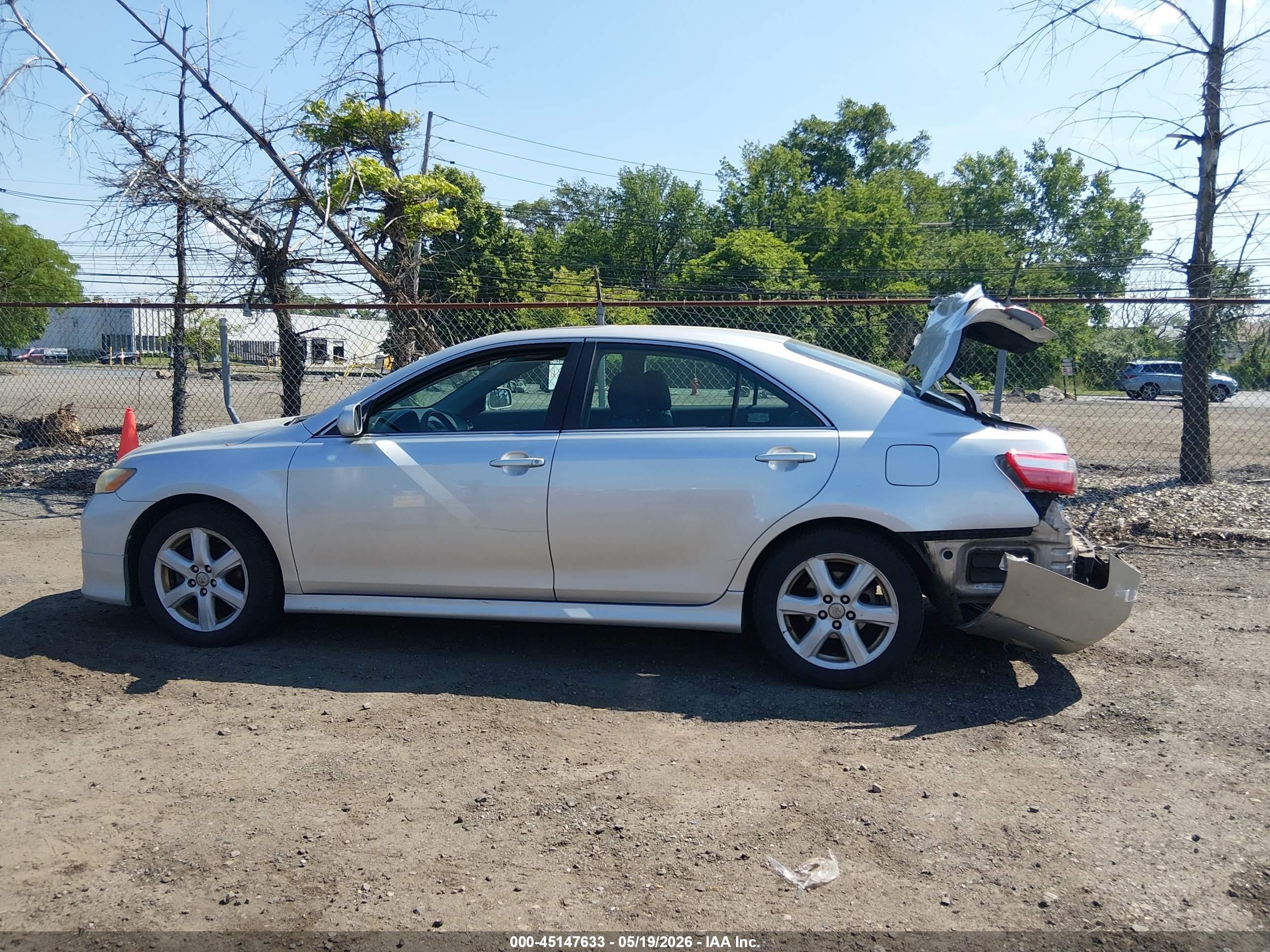 2007 Toyota Camry Se Silver vin: 4T1BE46K97U188512