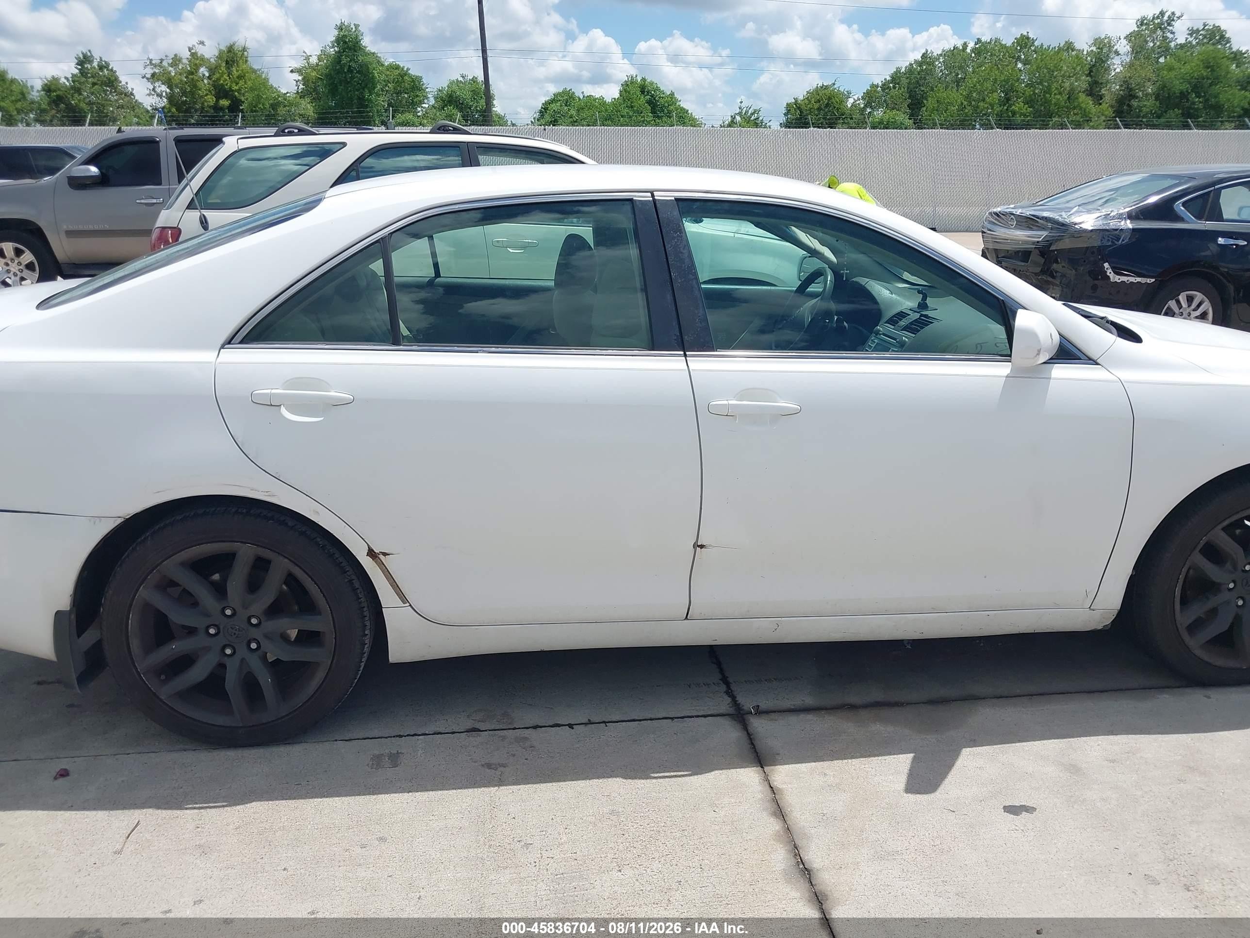 2007 Toyota Camry Le White vin: 4T1BE46K97U548183