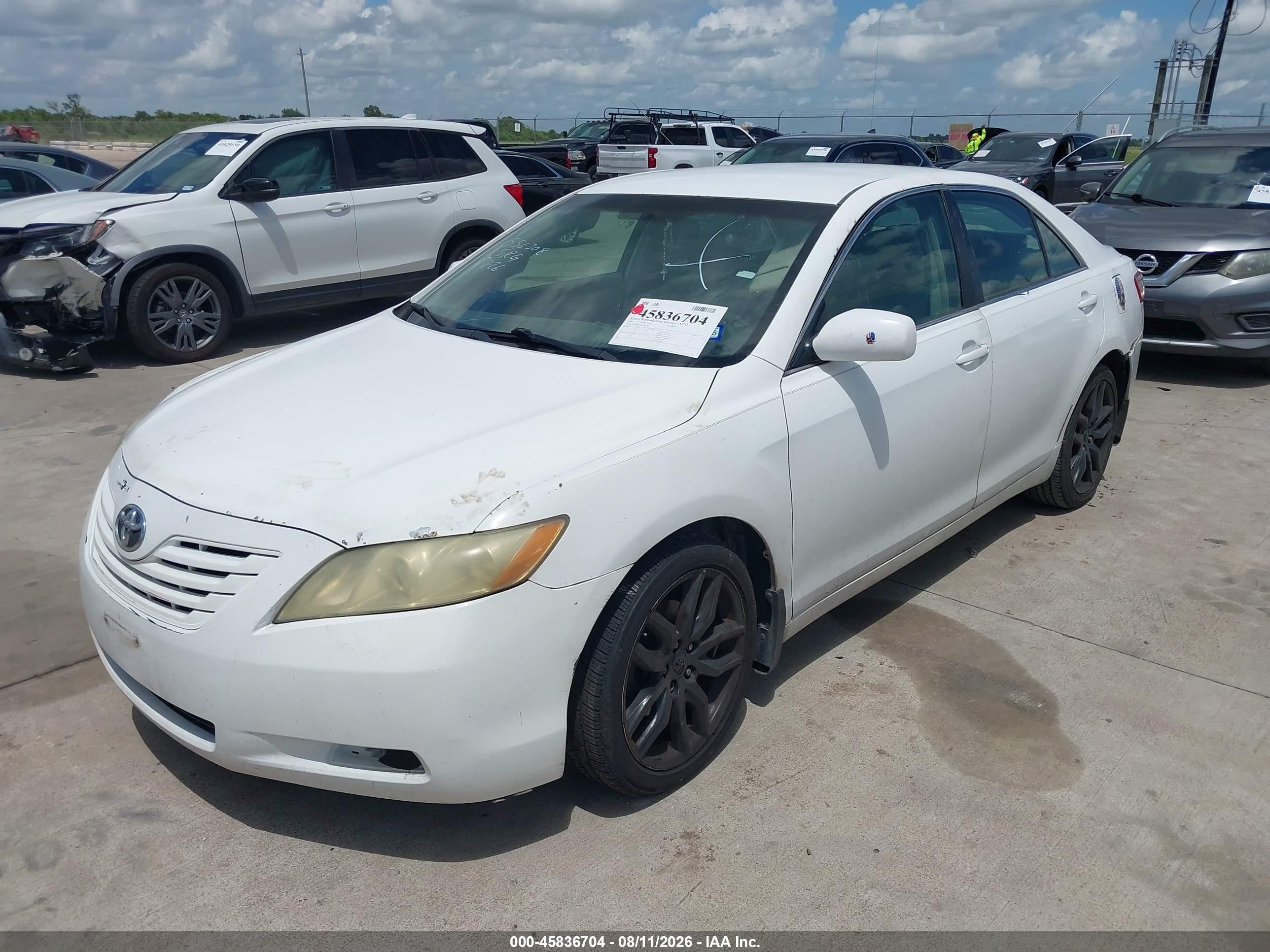 2007 Toyota Camry Le White vin: 4T1BE46K97U548183