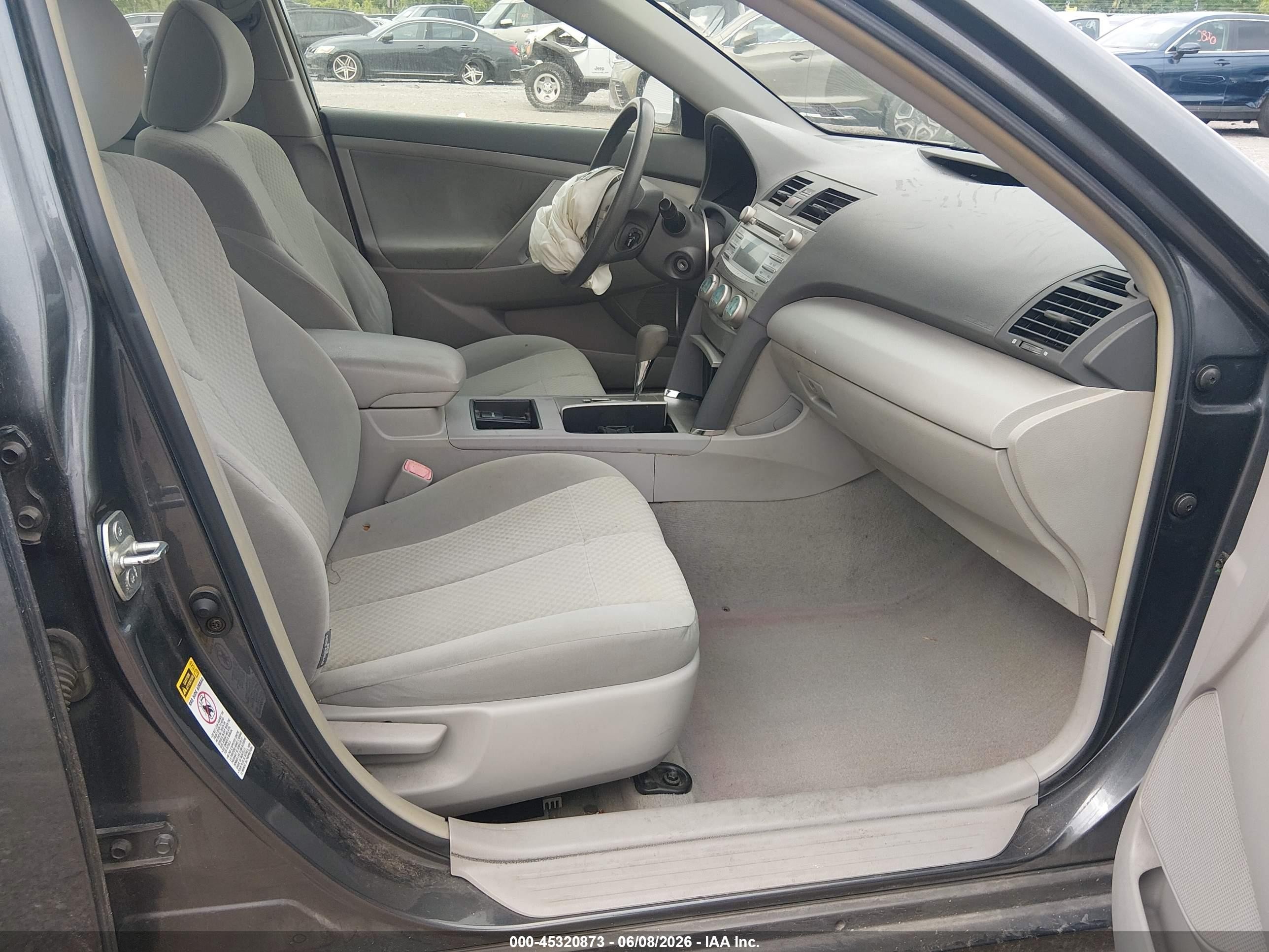 2007 Toyota Camry Le Gray vin: 4T1BE46K97U565047