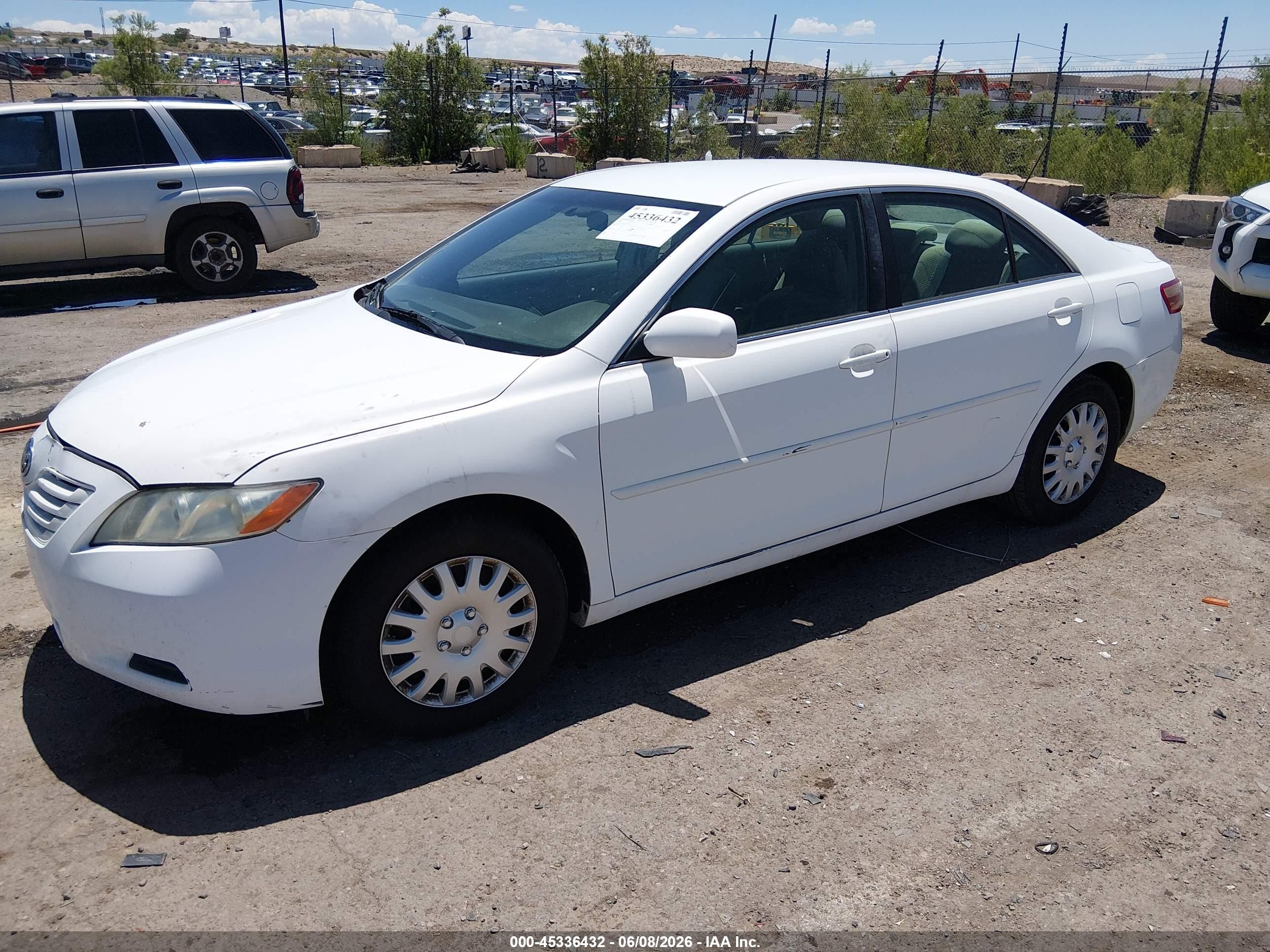 2007 Toyota Camry Le White vin: 4T1BE46K97U605787