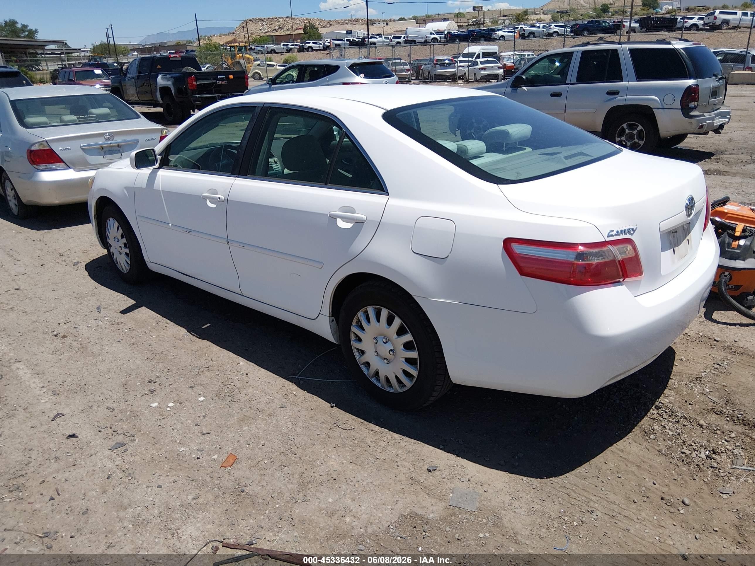 2007 Toyota Camry Le White vin: 4T1BE46K97U605787