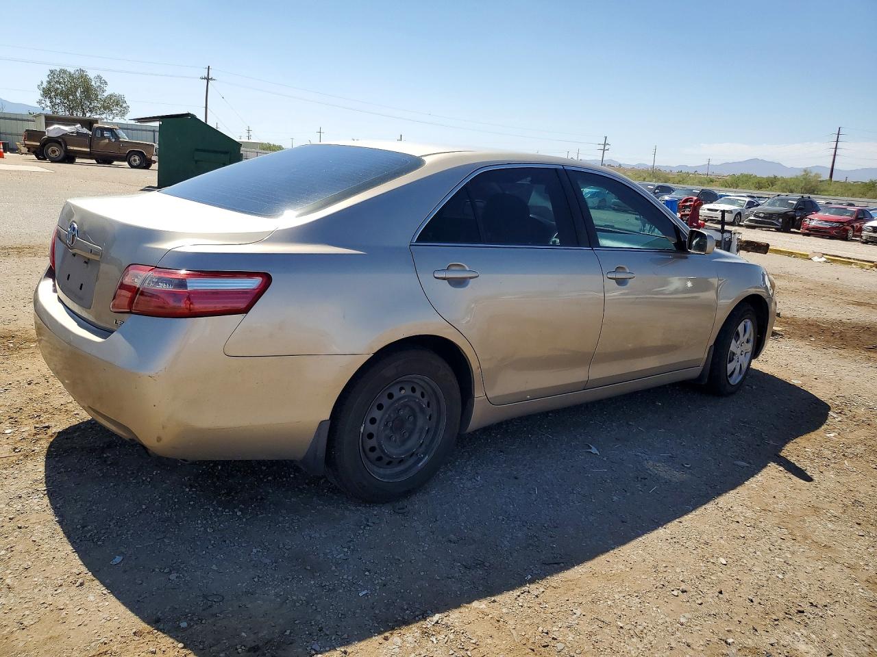 2007 Toyota Camry Le Gold vin: 4T1BE46K97U610309