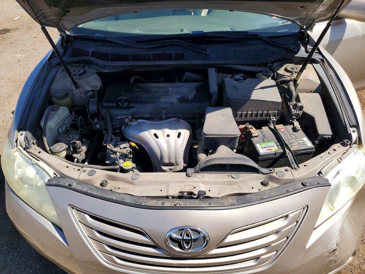2007 Toyota Camry Le Gold vin: 4T1BE46K97U610309