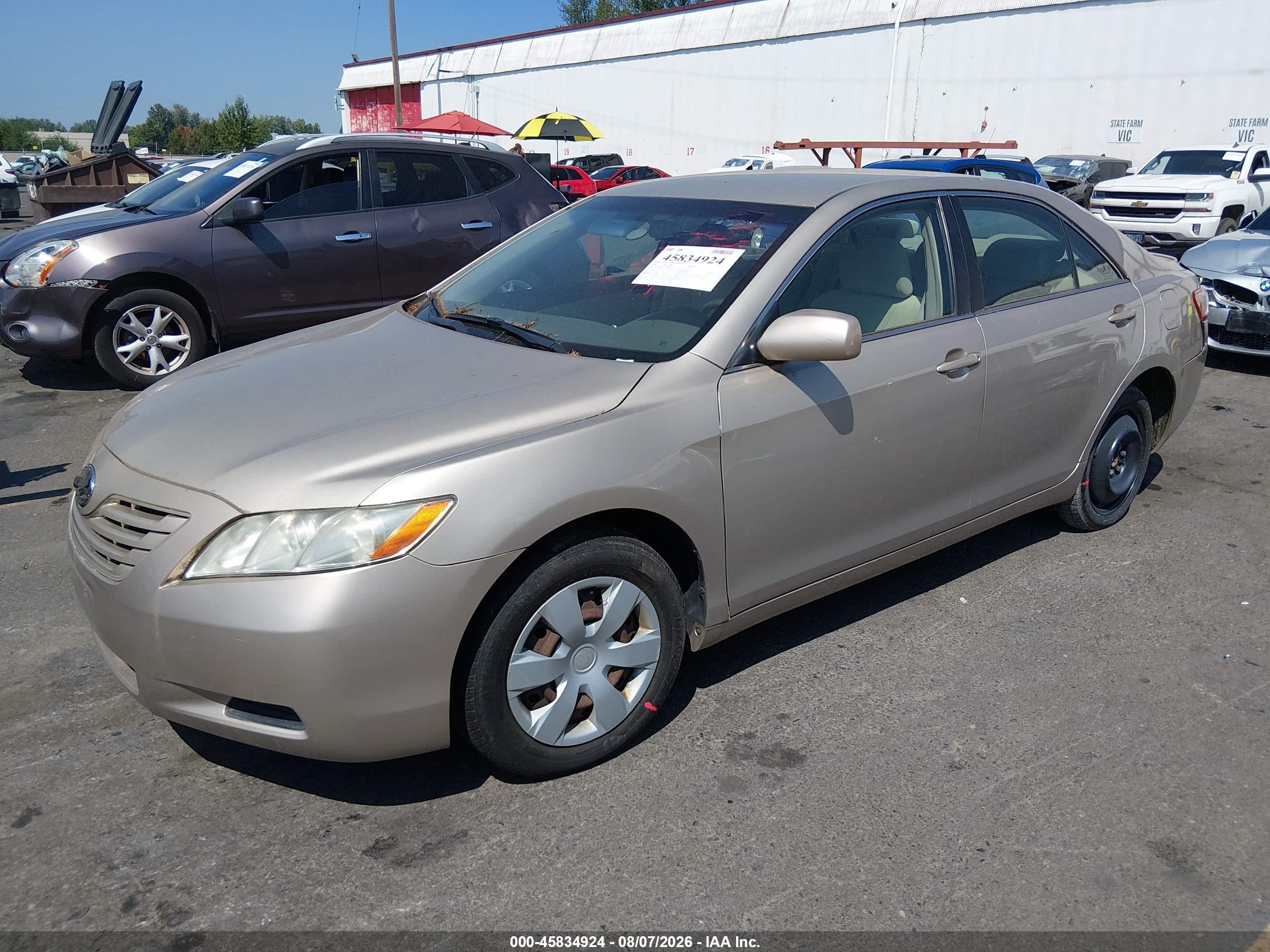 2007 Toyota Camry Le Gold vin: 4T1BE46K97U621908