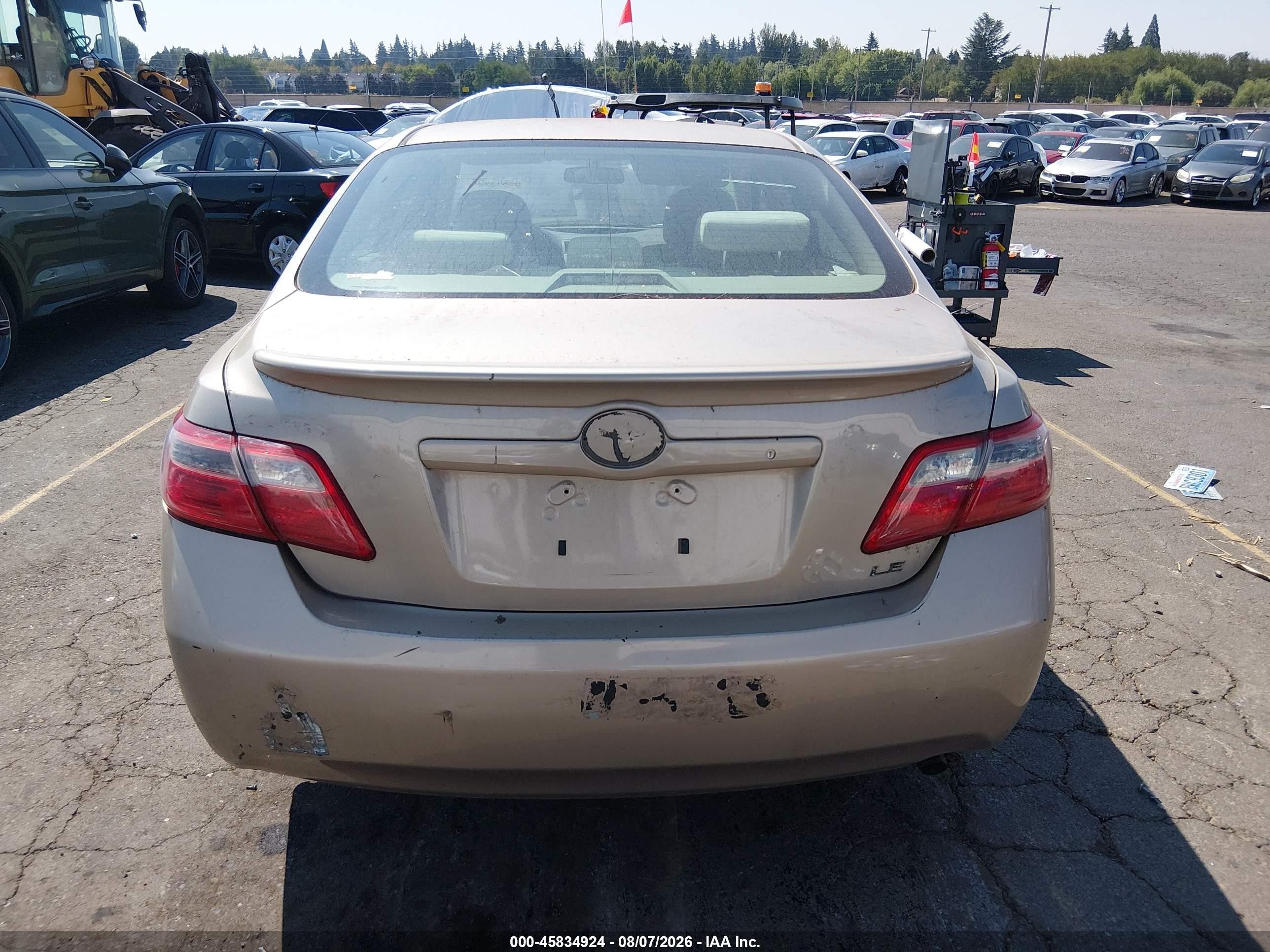 2007 Toyota Camry Le Gold vin: 4T1BE46K97U621908
