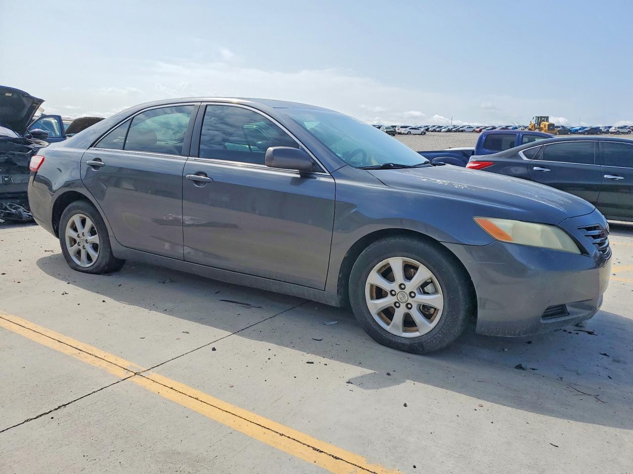 2007 Toyota Camry Le Charcoal vin: 4T1BE46K97U657226