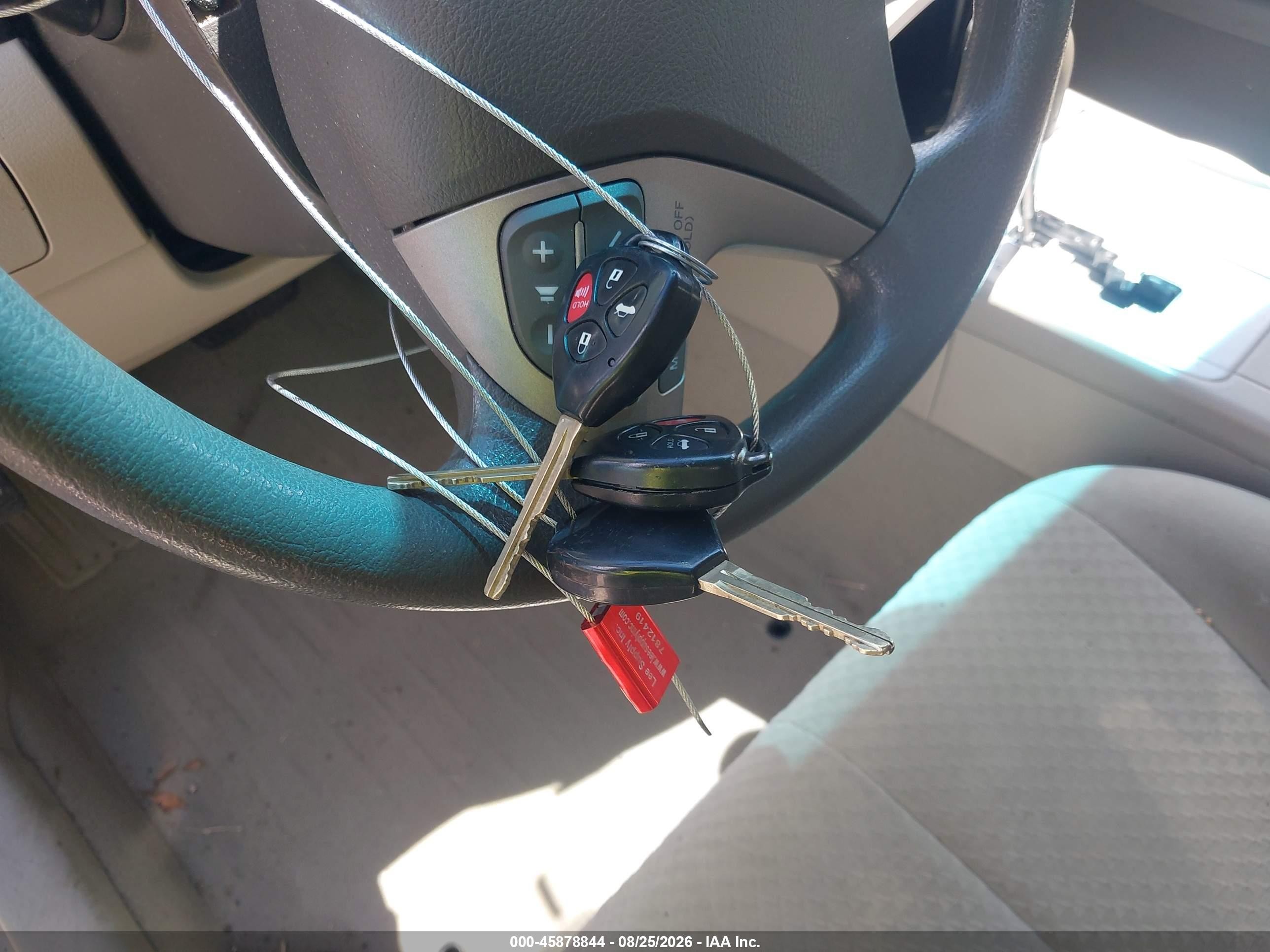 2007 Toyota Camry Le Gold vin: 4T1BE46K97U659316