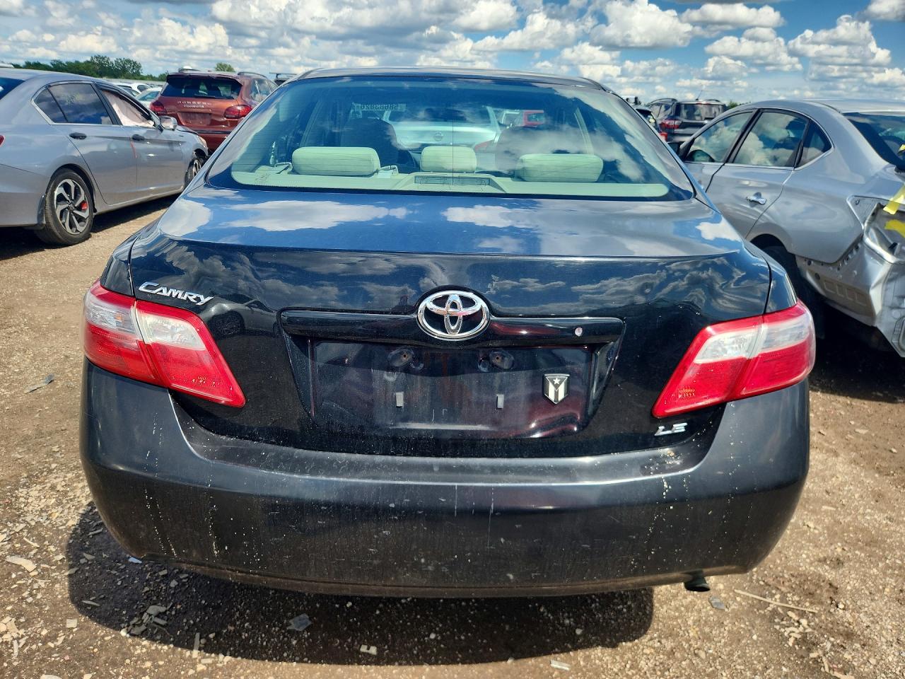 2007 Toyota Camry Le Blue vin: 4T1BE46K97U679243