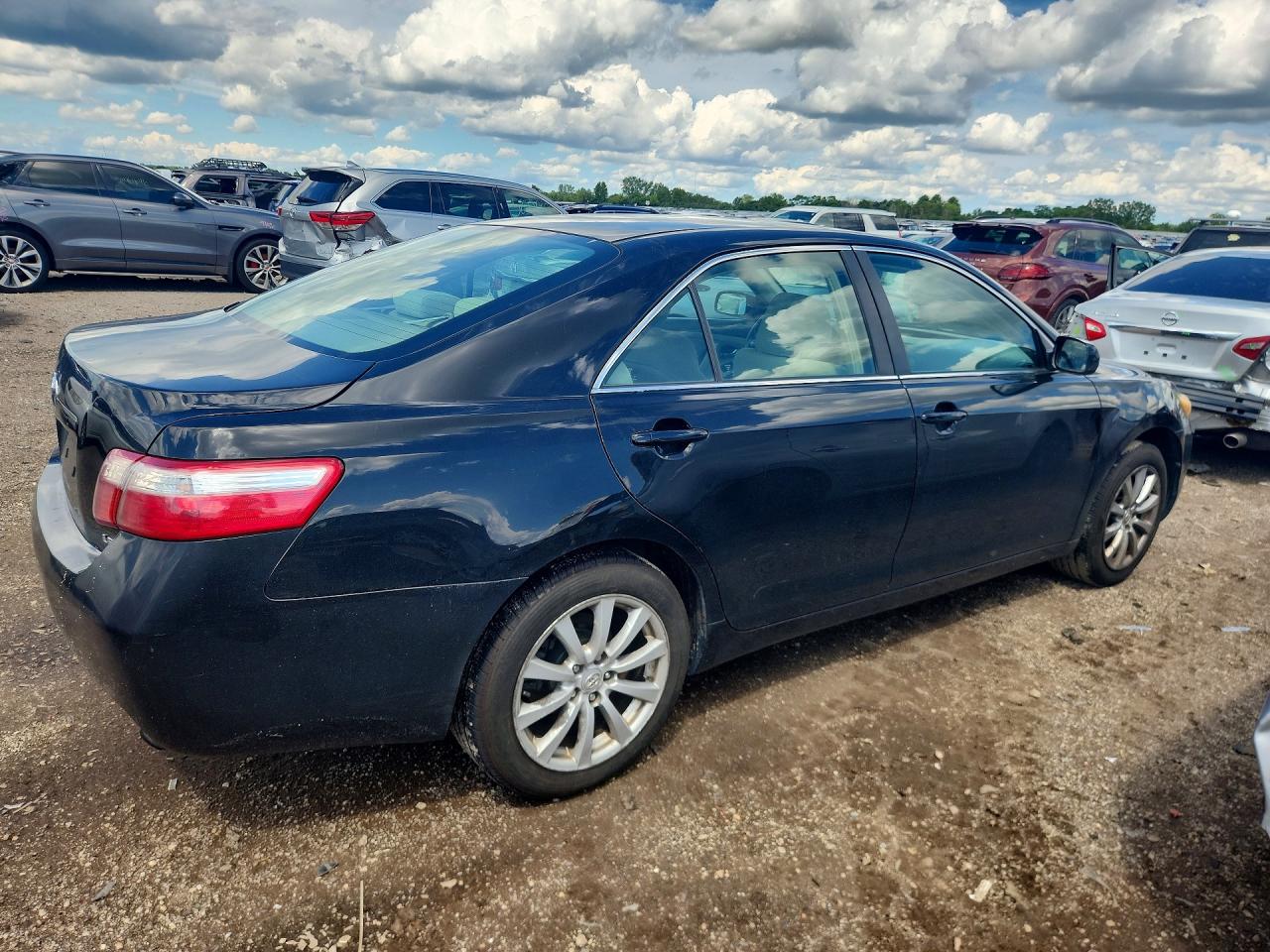 2007 Toyota Camry Le Blue vin: 4T1BE46K97U679243