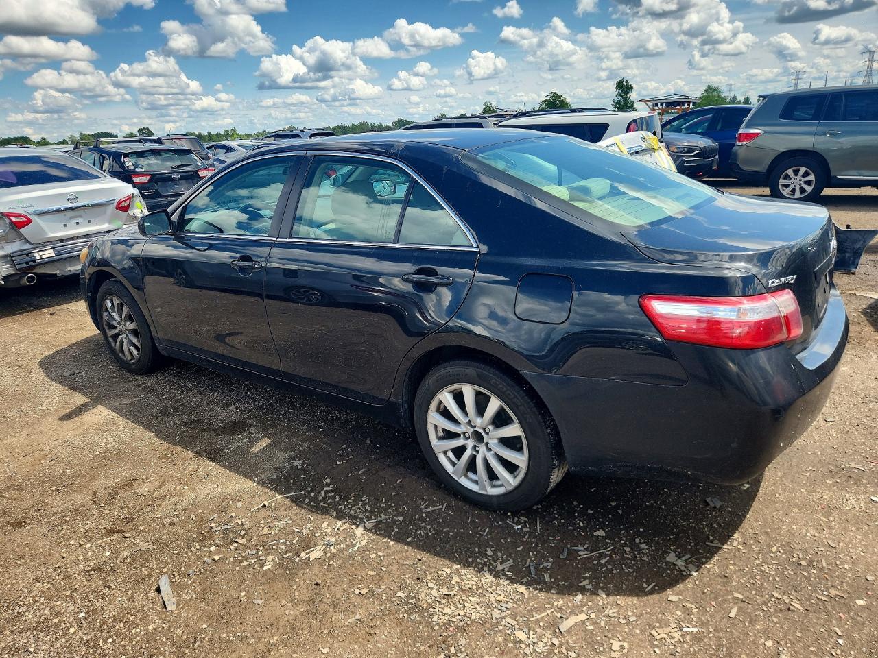 2007 Toyota Camry Le Blue vin: 4T1BE46K97U679243