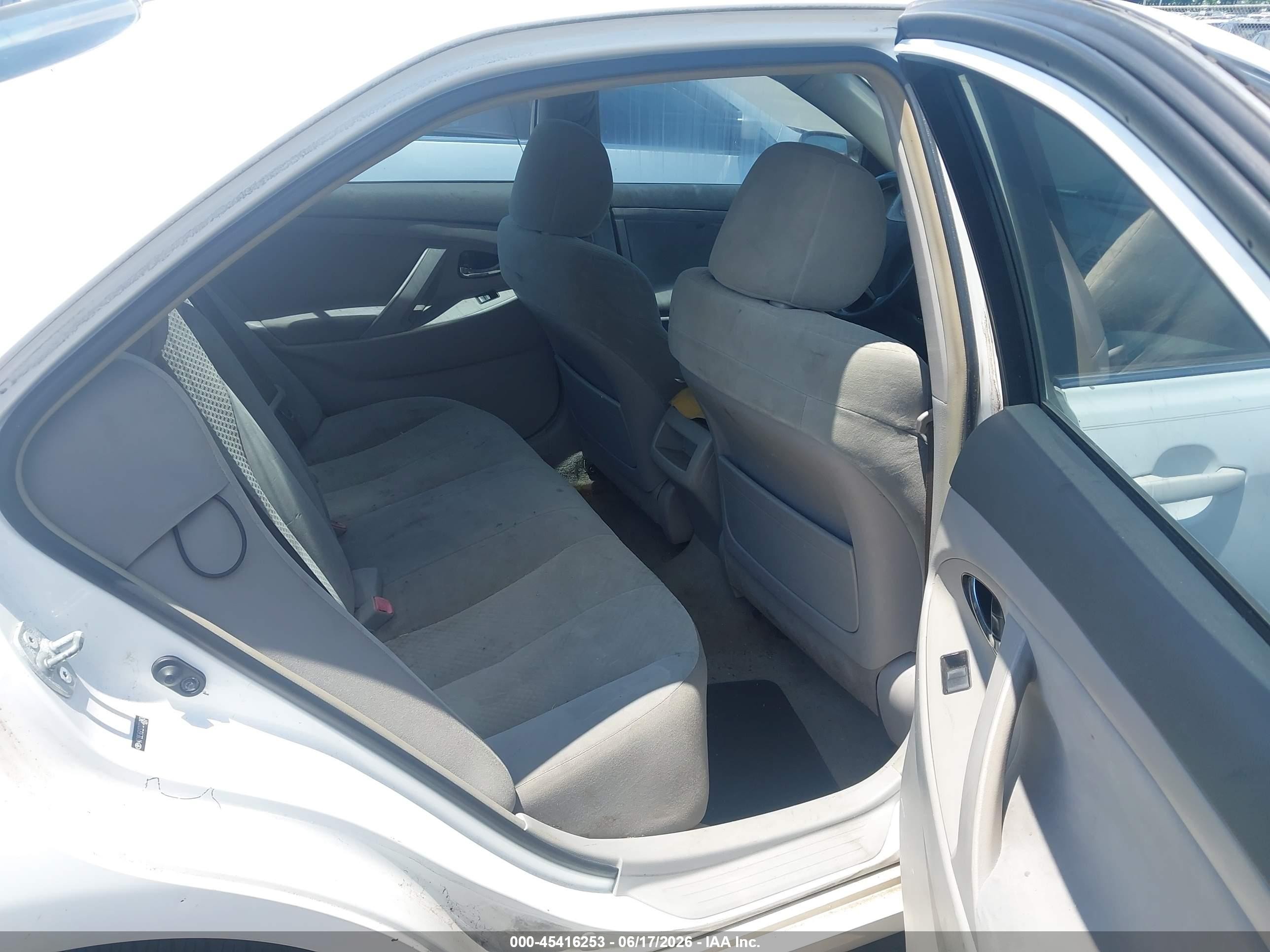 2007 Toyota Camry Le Белый vin: 4T1BE46K97U706943