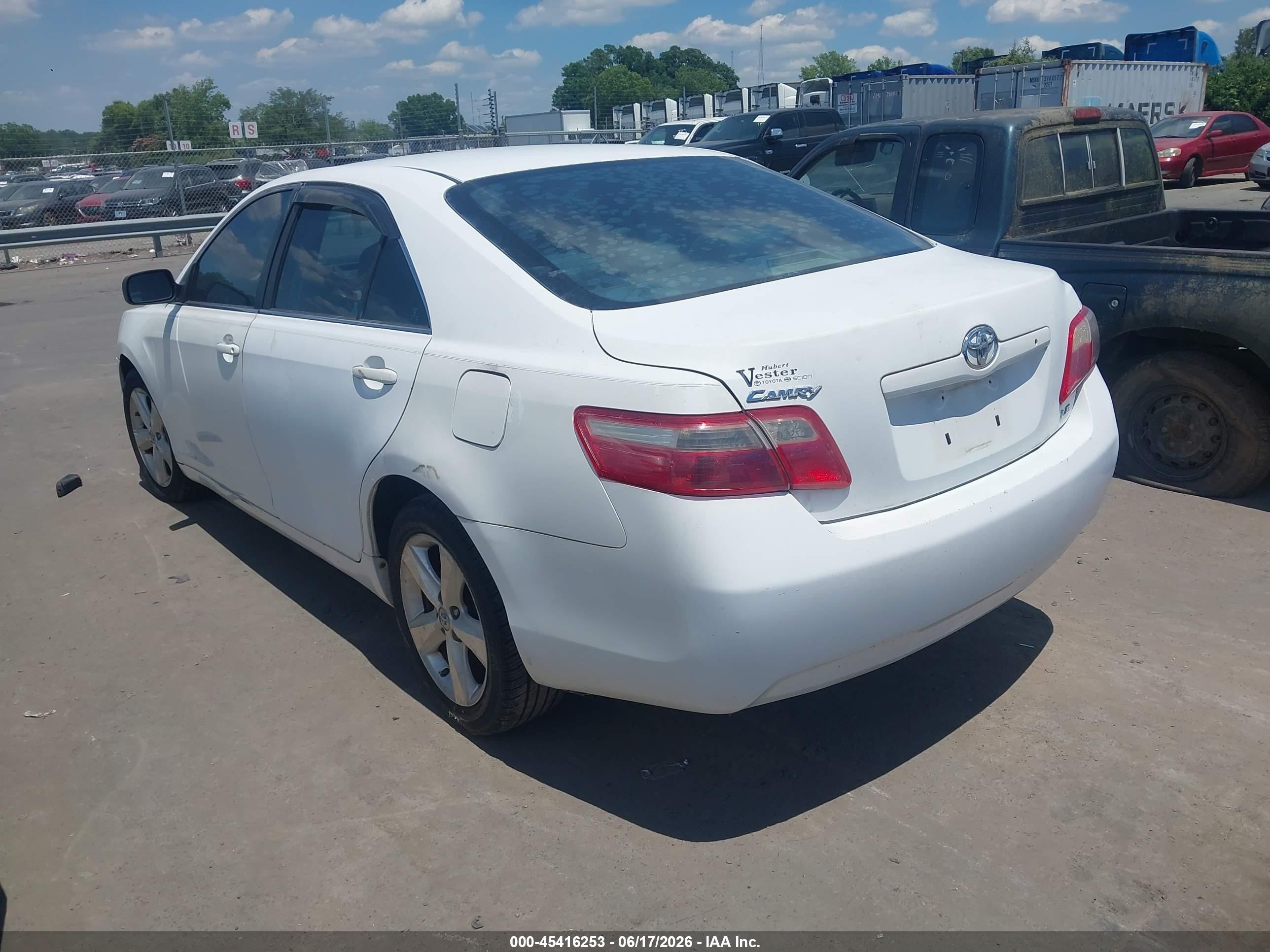 2007 Toyota Camry Le Белый vin: 4T1BE46K97U706943