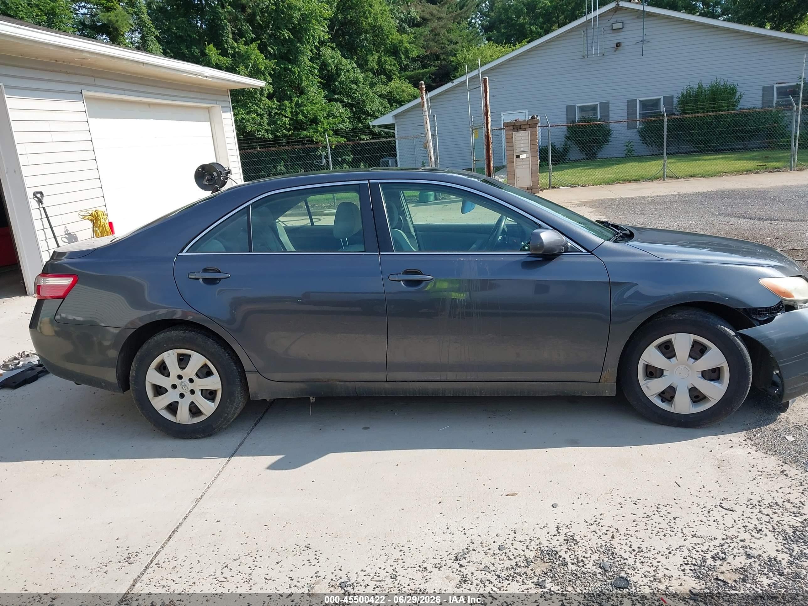 2007 Toyota Camry Le Gray vin: 4T1BE46K97U722902