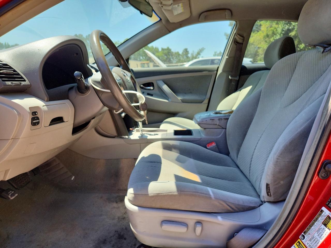 2008 Toyota Camry Le Red vin: 4T1BE46K98U235622