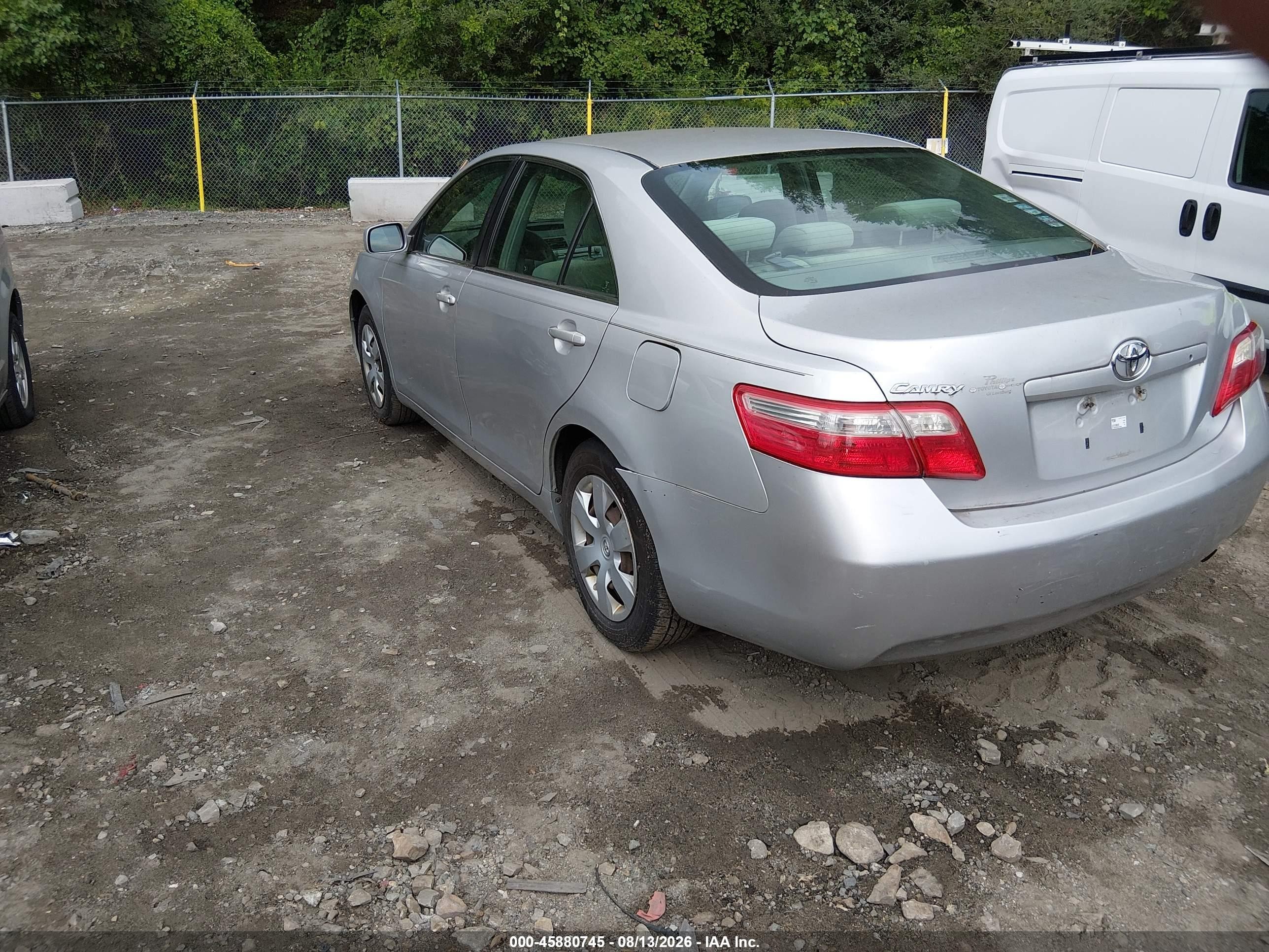 2008 Toyota Camry   Silver vin: 4T1BE46K98U237693