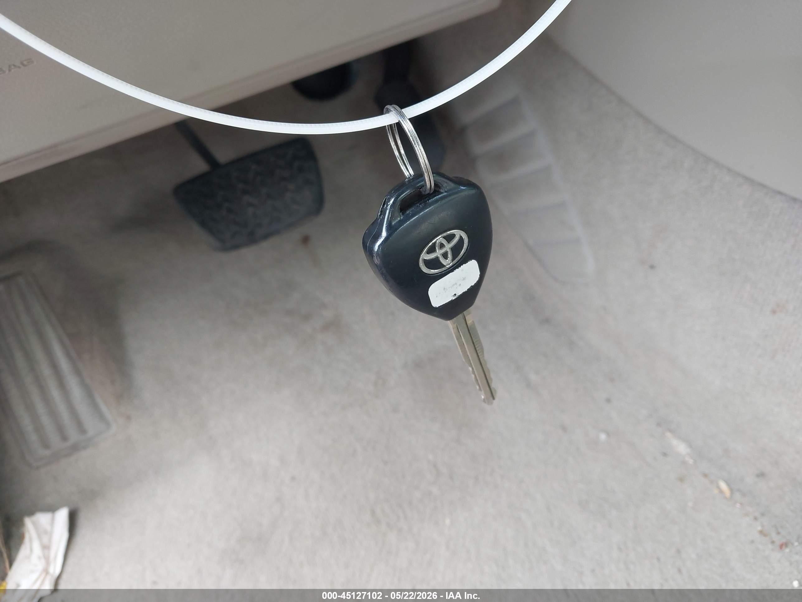 2008 Toyota Camry Le Золотой vin: 4T1BE46K98U243610