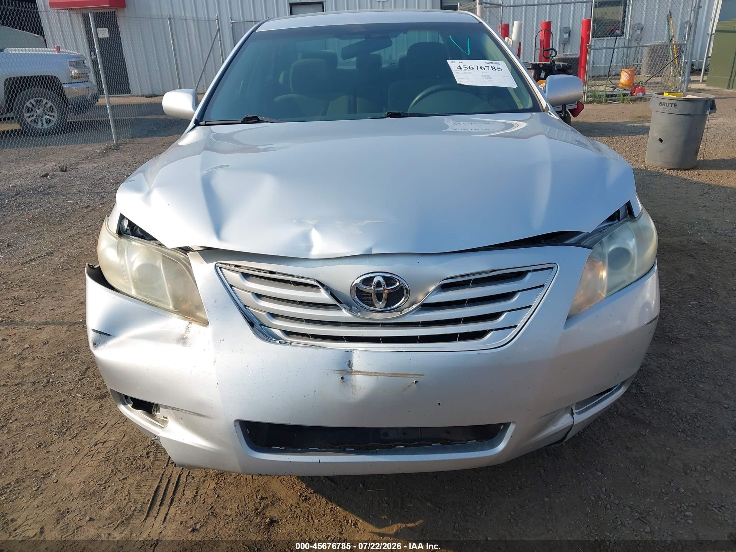 2008 Toyota Camry   Silver vin: 4T1BE46K98U254252