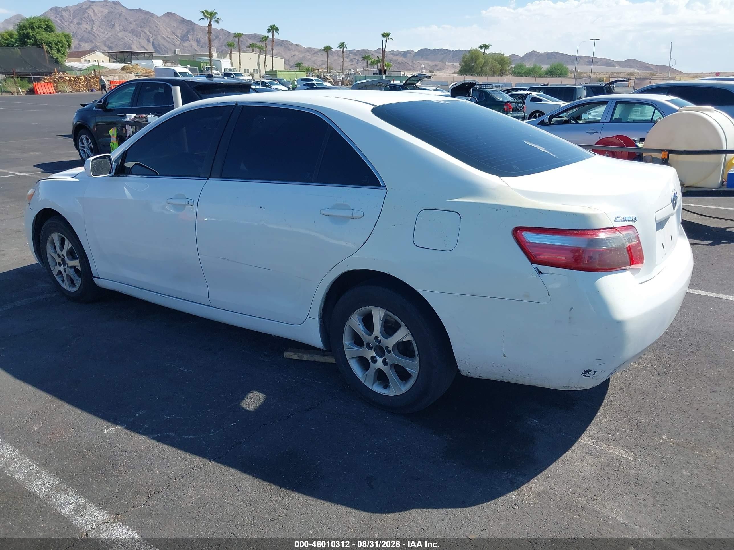 2008 Toyota Camry Le White vin: 4T1BE46K98U731522