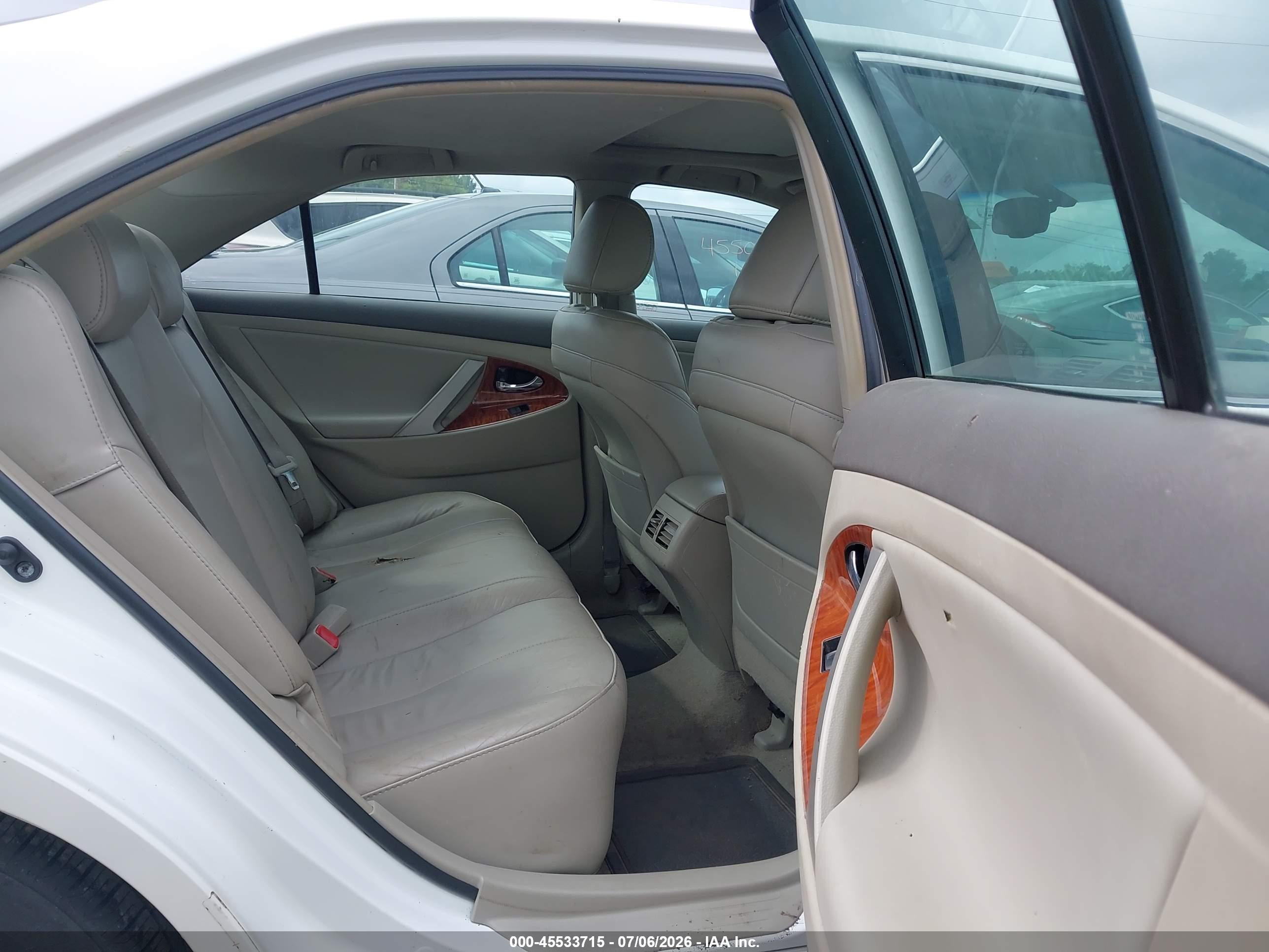 2008 Toyota Camry Xle White vin: 4T1BE46K98U747462