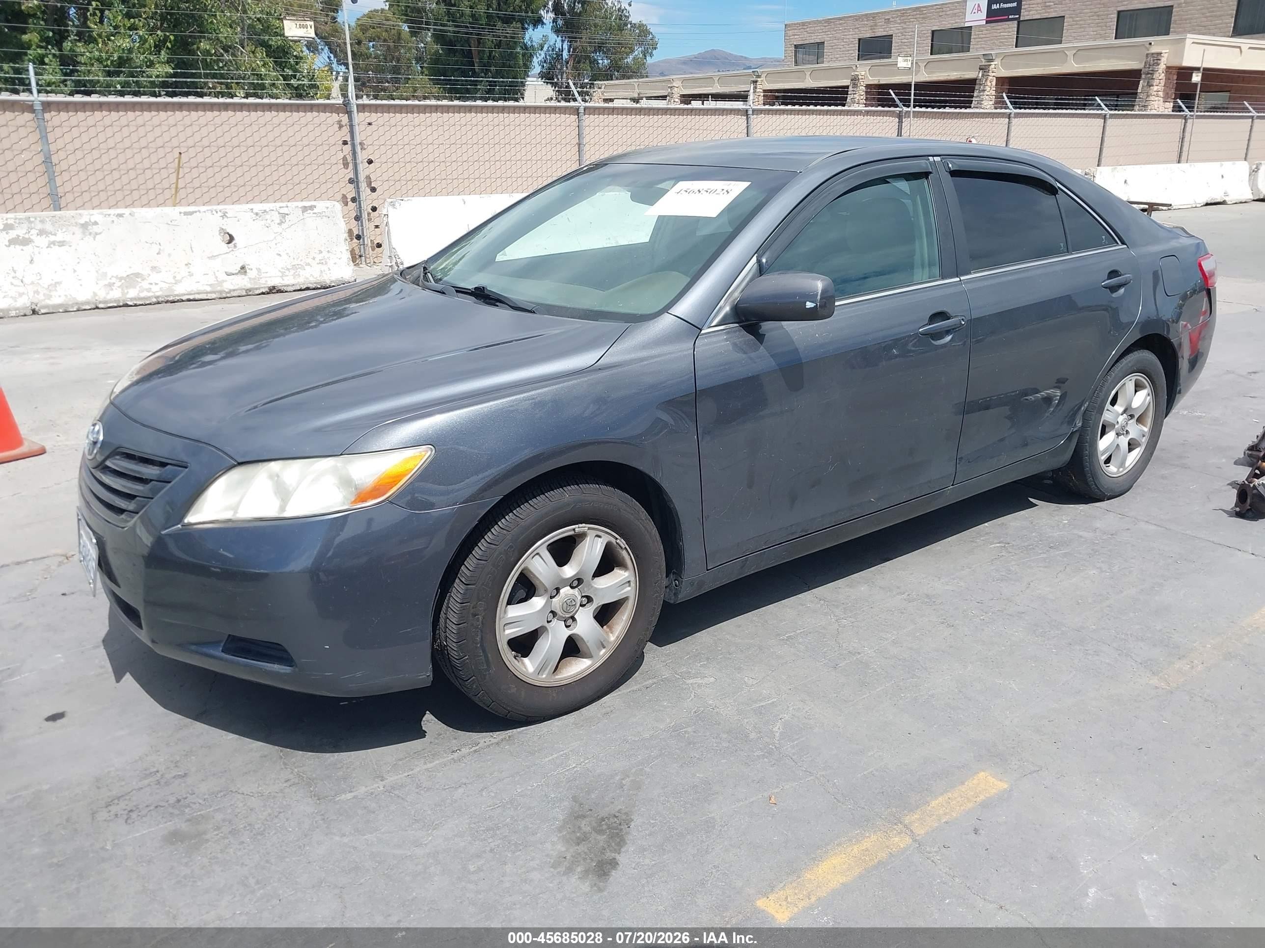 2008 Toyota Camry Le Gray vin: 4T1BE46K98U751348