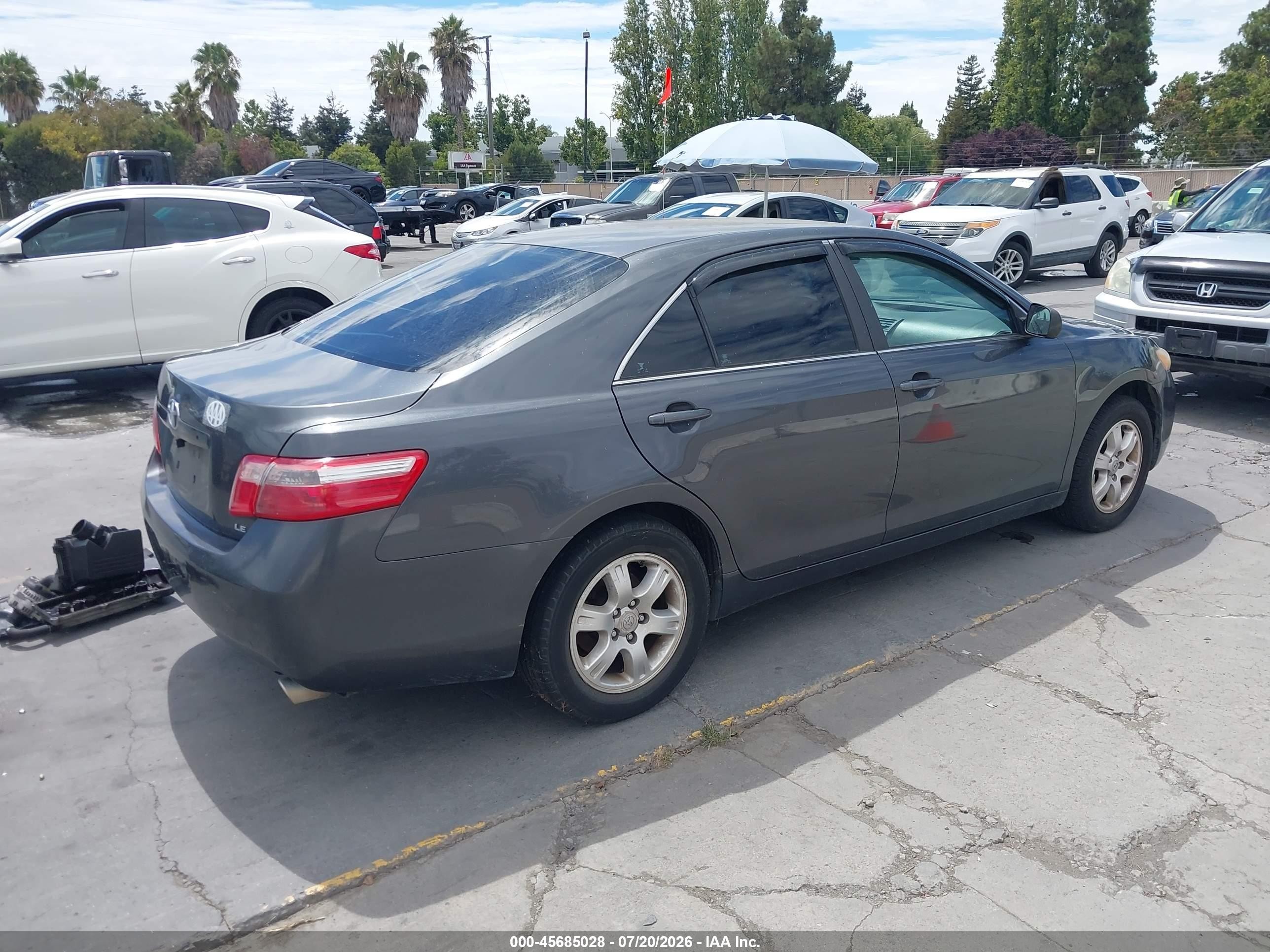 2008 Toyota Camry Le Gray vin: 4T1BE46K98U751348