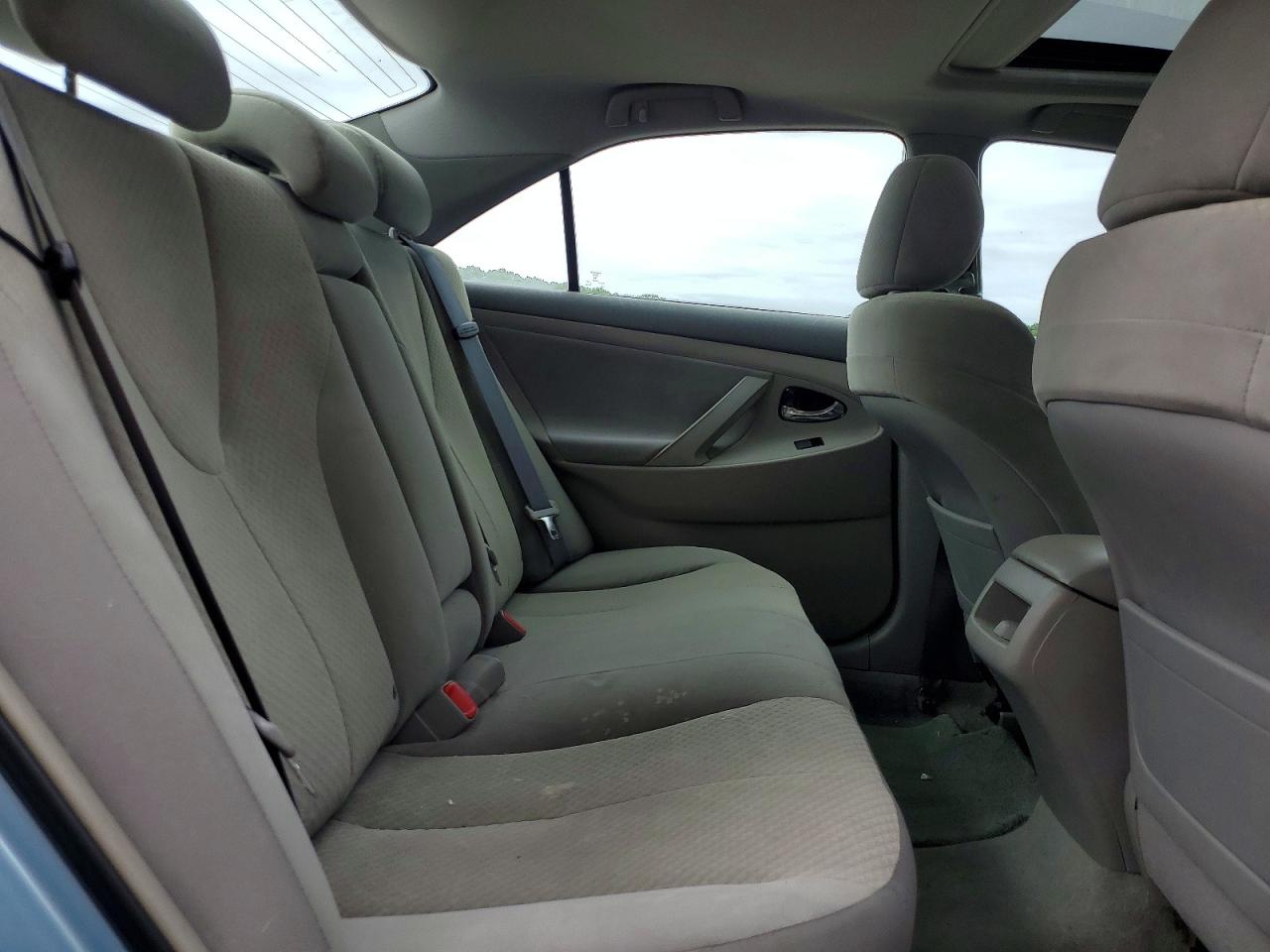 2008 Toyota Camry Le Blue vin: 4T1BE46K98U775424