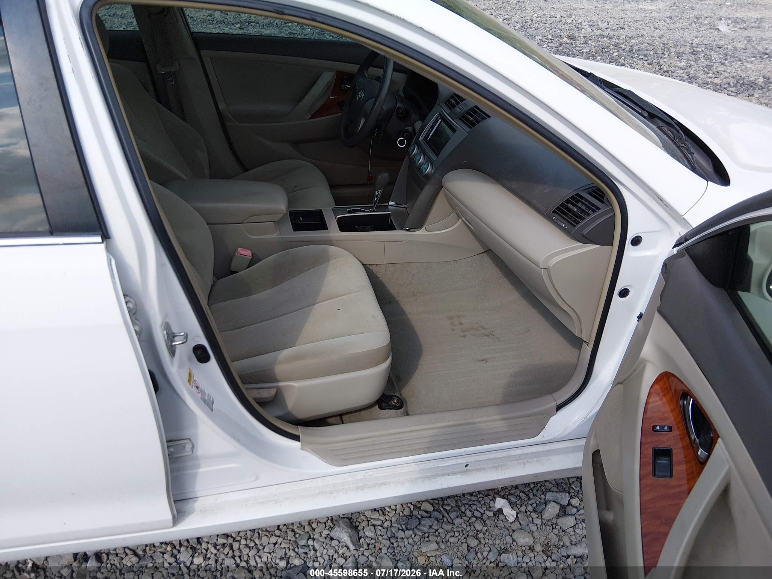 2008 Toyota Camry   Белый vin: 4T1BE46K98U775844