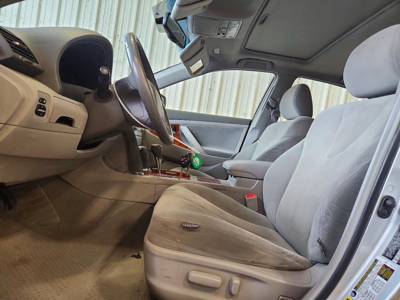 2008 Toyota Camry Xle Silver vin: 4T1BE46K98U777870