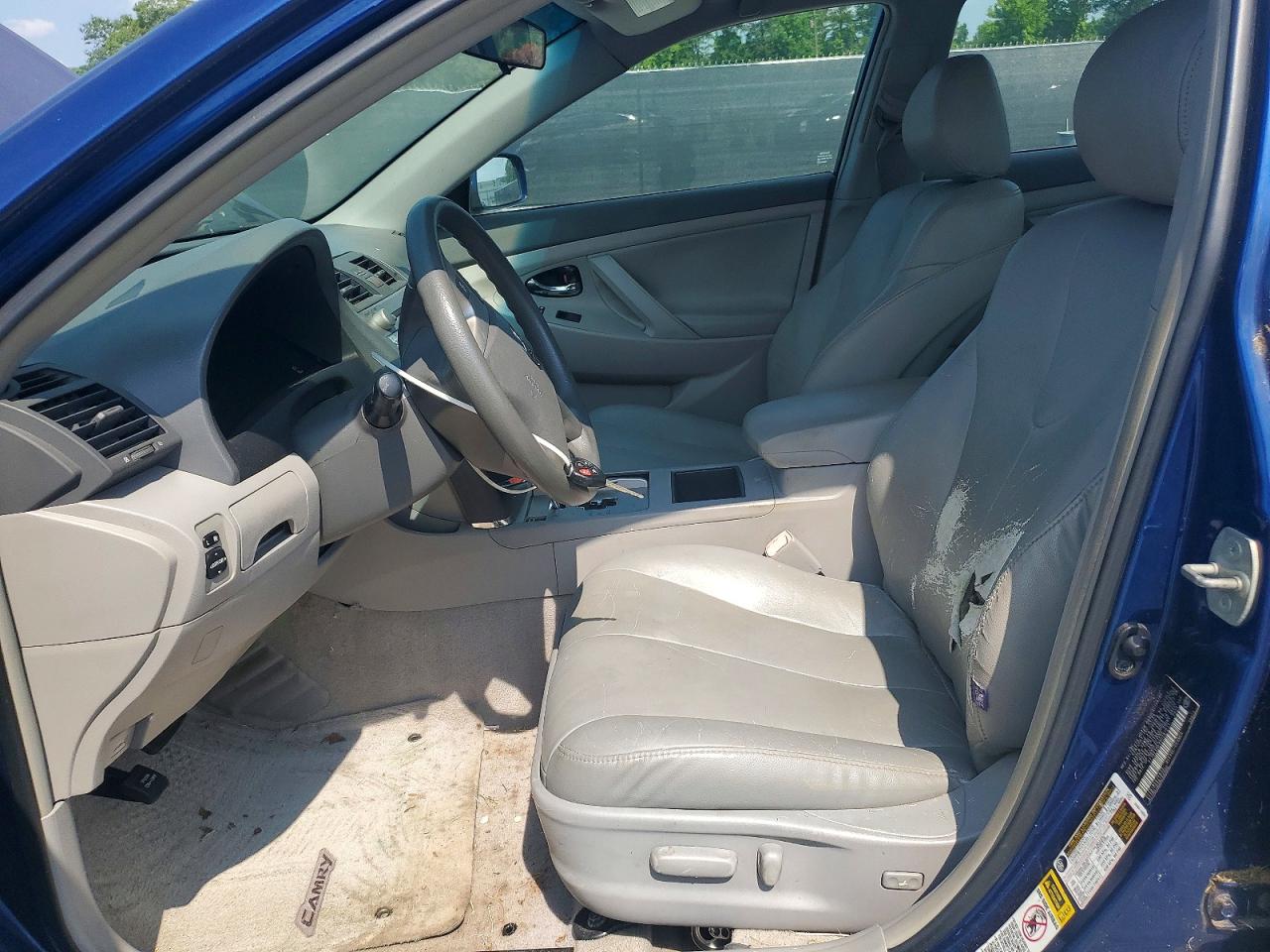 2009 Toyota Camry Base Blue vin: 4T1BE46K99U287611