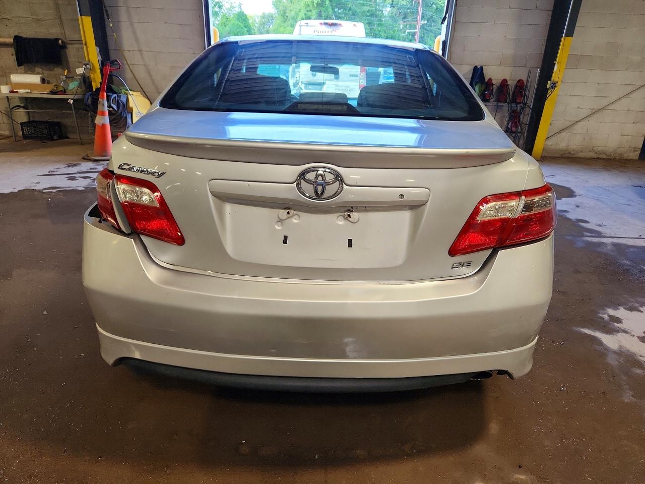2009 Toyota Camry Se Silver vin: 4T1BE46K99U290850