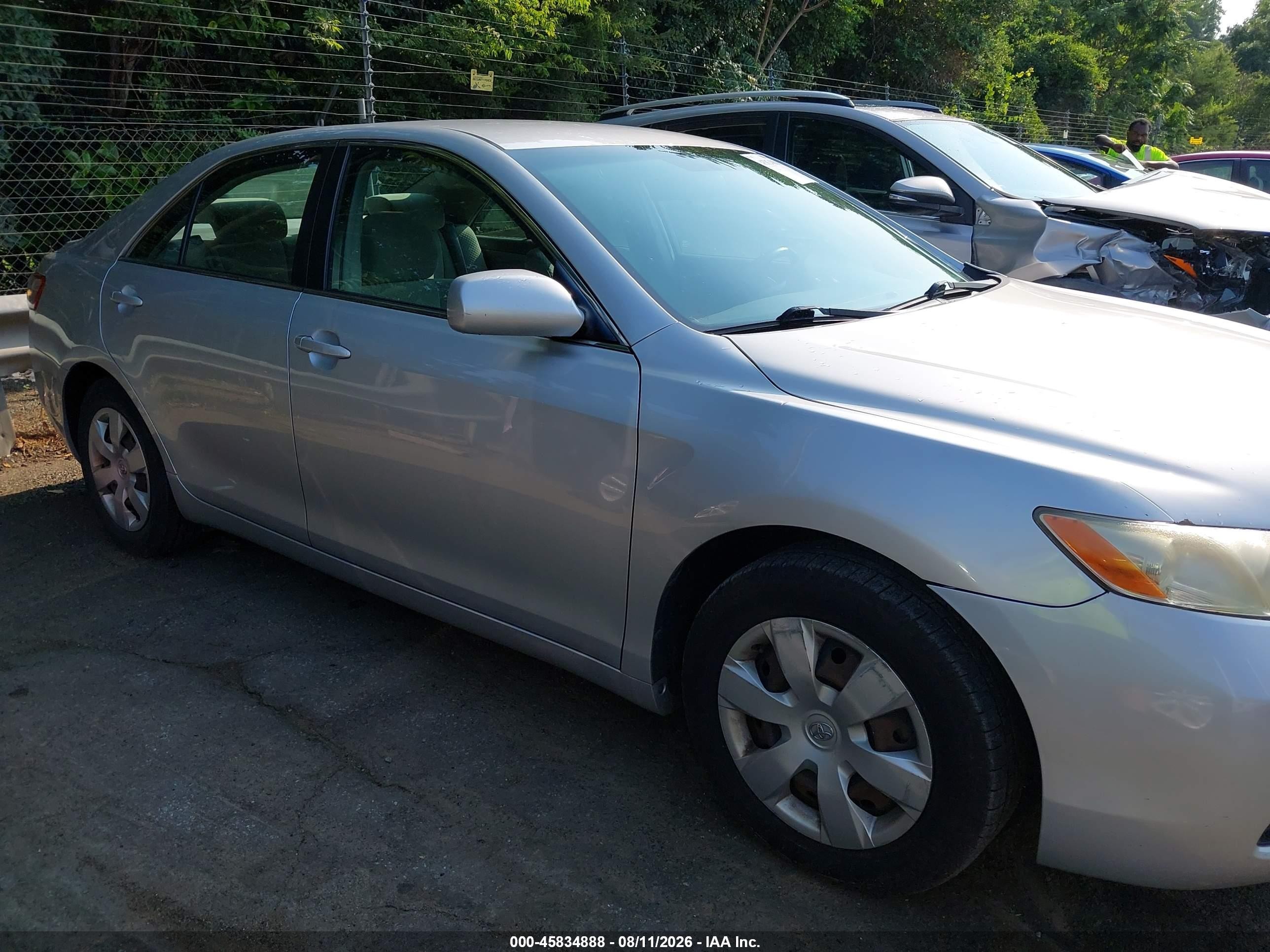 2009 Toyota Camry Le Silver vin: 4T1BE46K99U308666