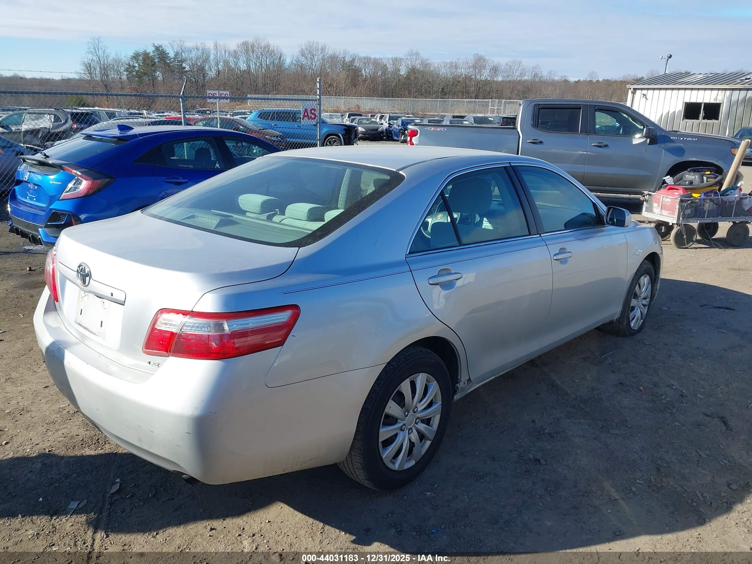 2009 Toyota Camry Le Silver vin: 4T1BE46K99U339349