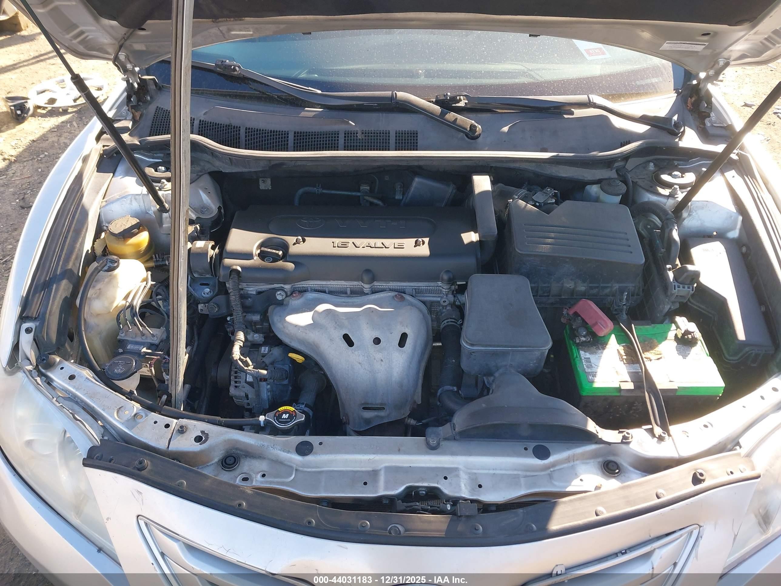 2009 Toyota Camry Le Silver vin: 4T1BE46K99U339349