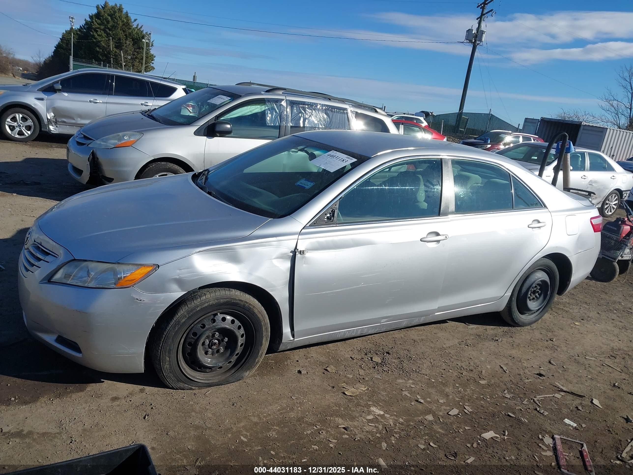 2009 Toyota Camry Le Silver vin: 4T1BE46K99U339349