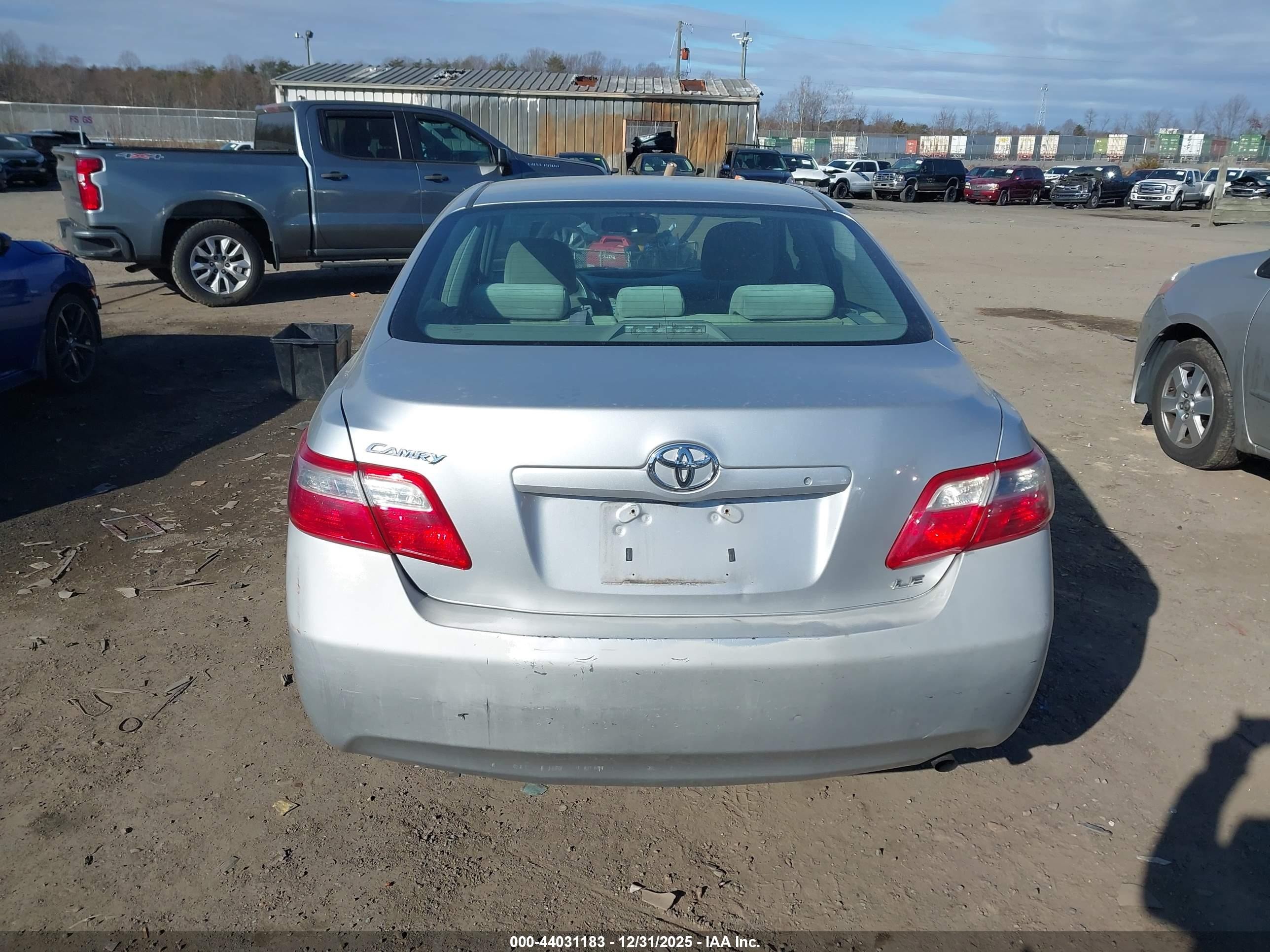 2009 Toyota Camry Le Silver vin: 4T1BE46K99U339349