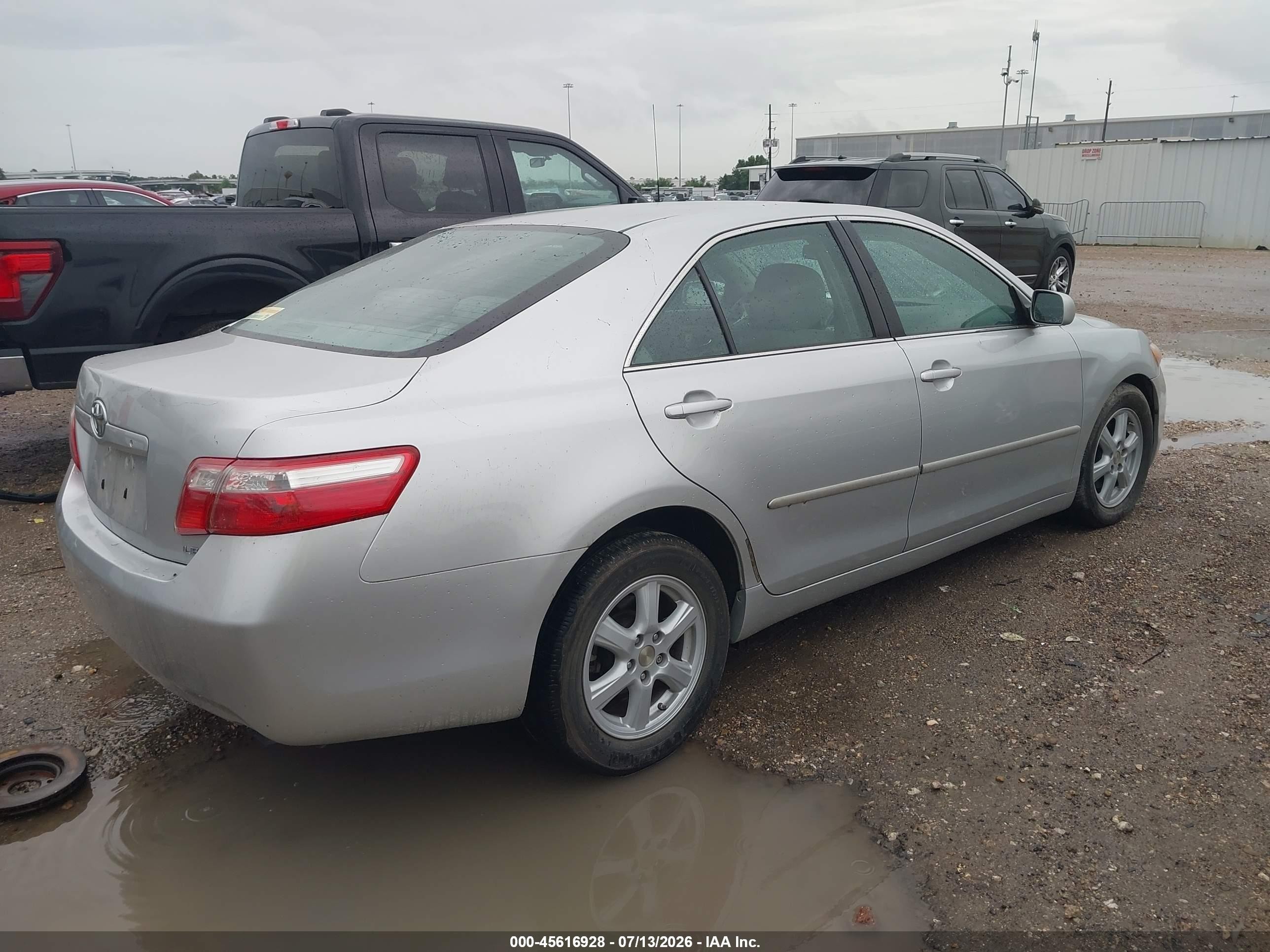 2009 Toyota Camry Le Silver vin: 4T1BE46K99U351341