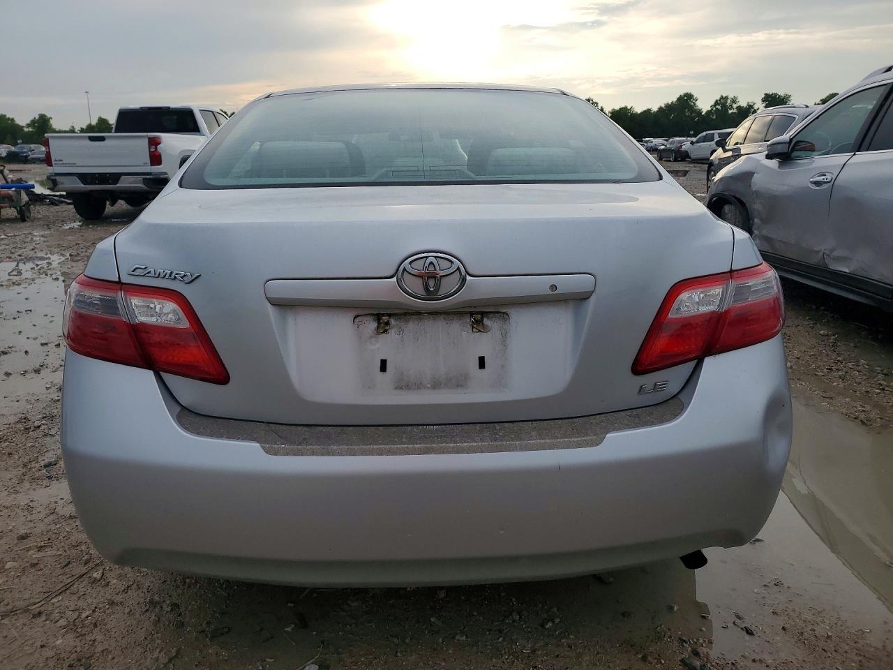 2009 Toyota Camry Le Silver vin: 4T1BE46K99U353249