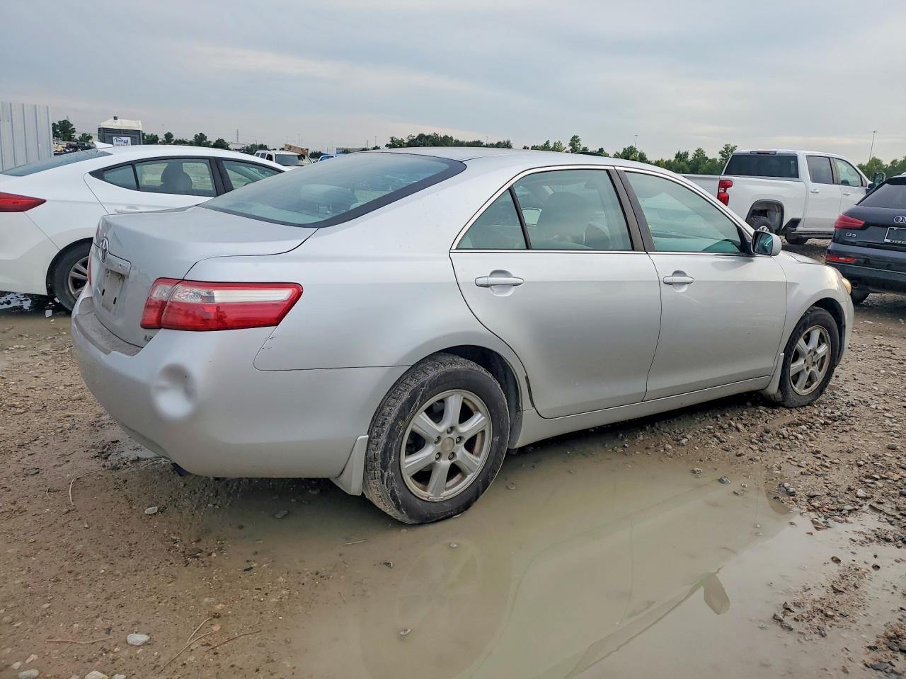 2009 Toyota Camry Le Silver vin: 4T1BE46K99U353249